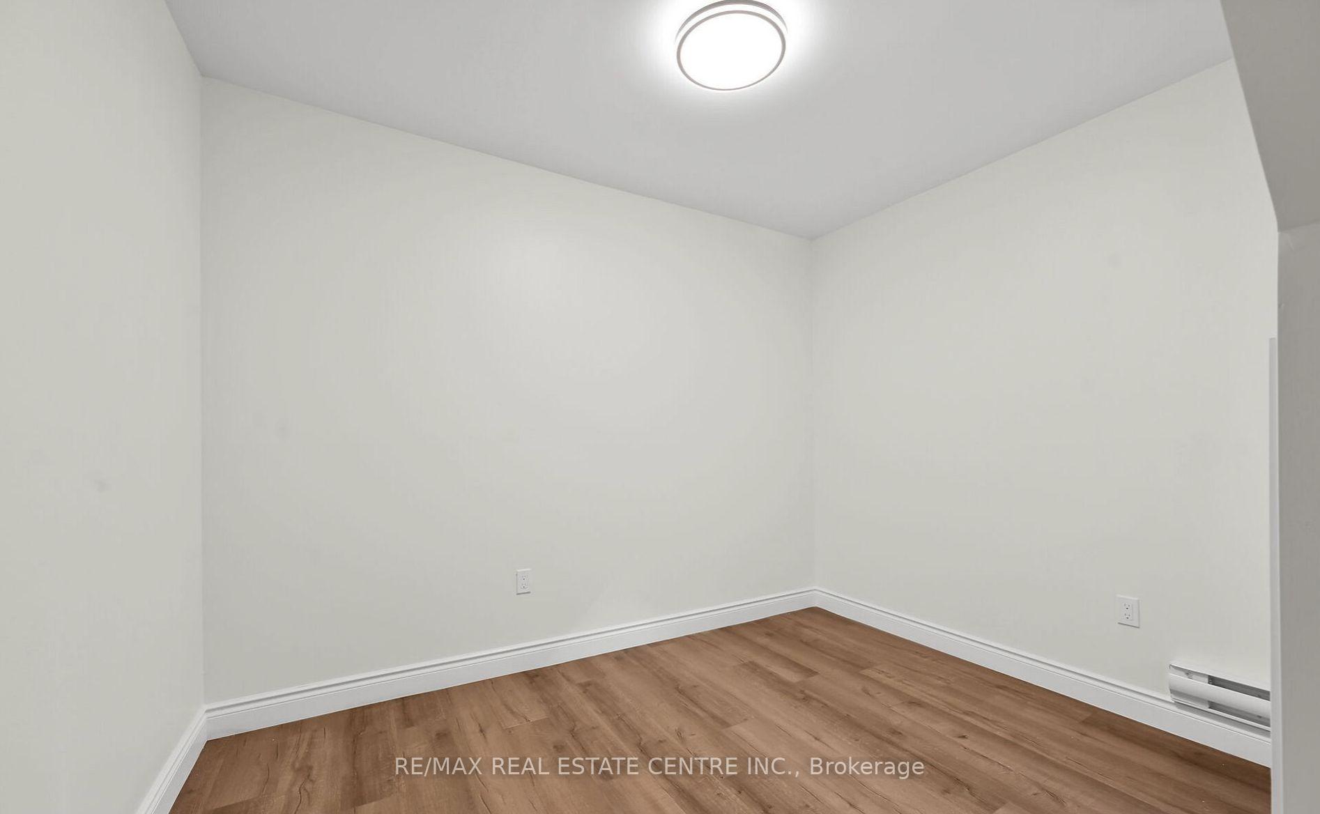 Photo 6 of 68 Kinrade Avenue, Hamilton, Gibson — HOMEH