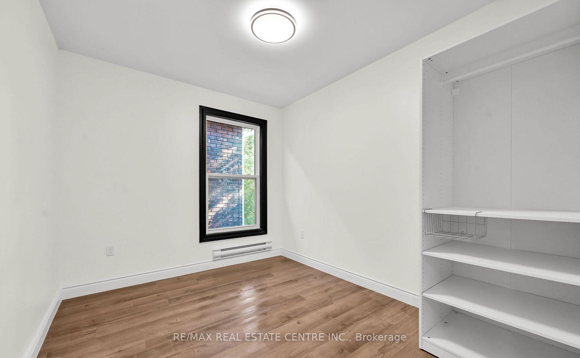 Photo 8 of 68 Kinrade Avenue, Hamilton, Gibson — HOMEH