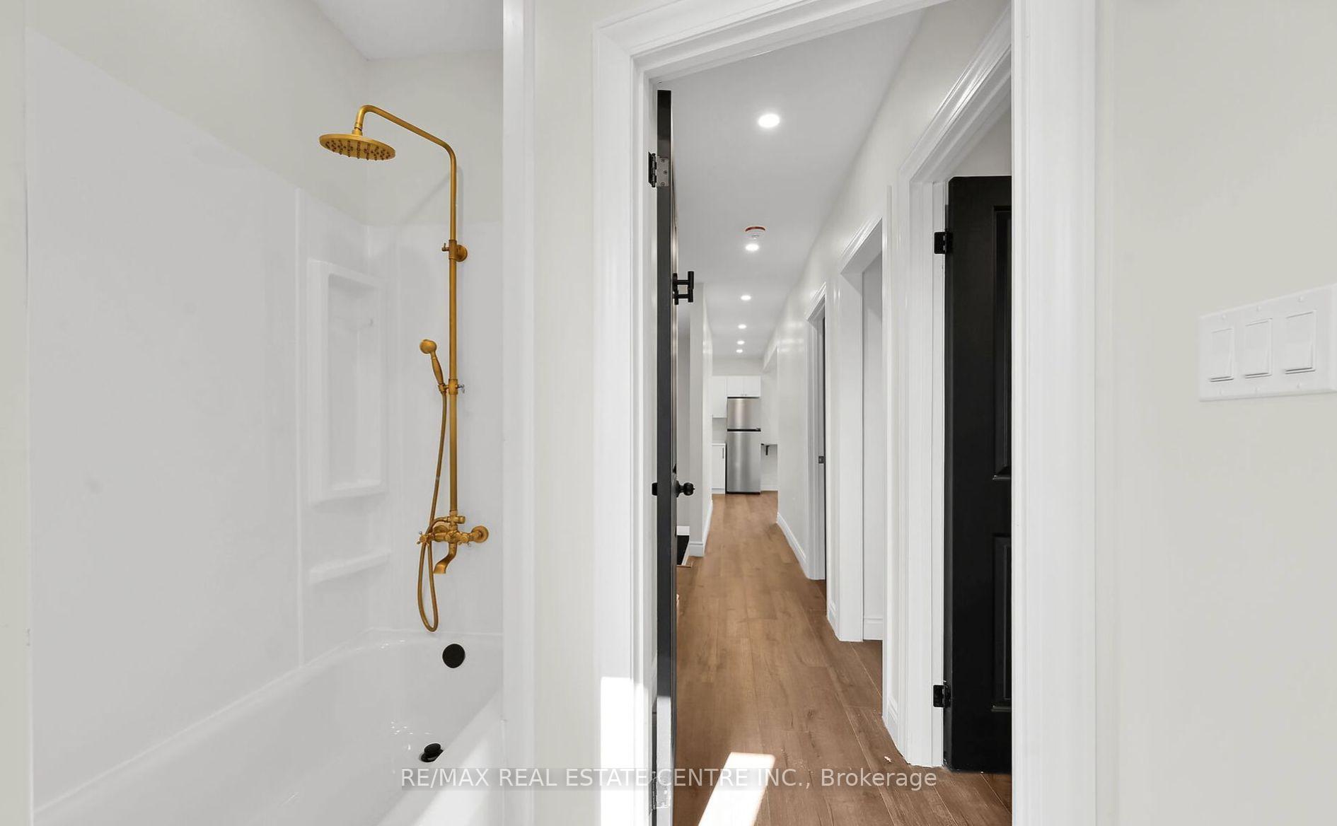 Photo 13 of 68 Kinrade Avenue, Hamilton, Gibson — HOMEH