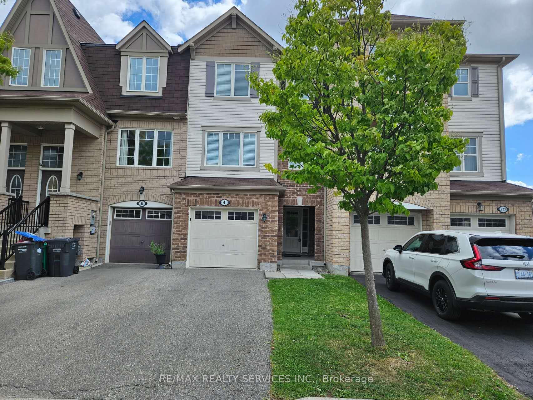 Photo 2 of 4 Colonel Frank Ching Crescent, Brampton, Fletcher's West — HOMEH