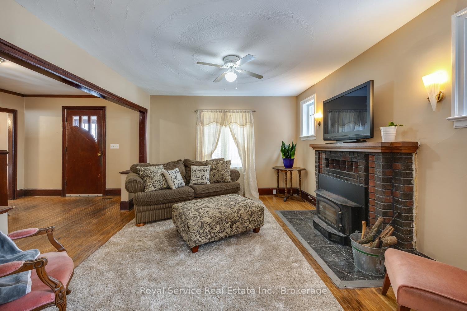 Photo 2 of 909 7A Highway, Cavan Monaghan, Cavan Twp — HOMEH