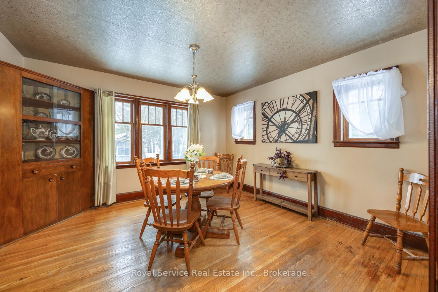 Photo 6 of 909 7A Highway, Cavan Monaghan, Cavan Twp — HOMEH