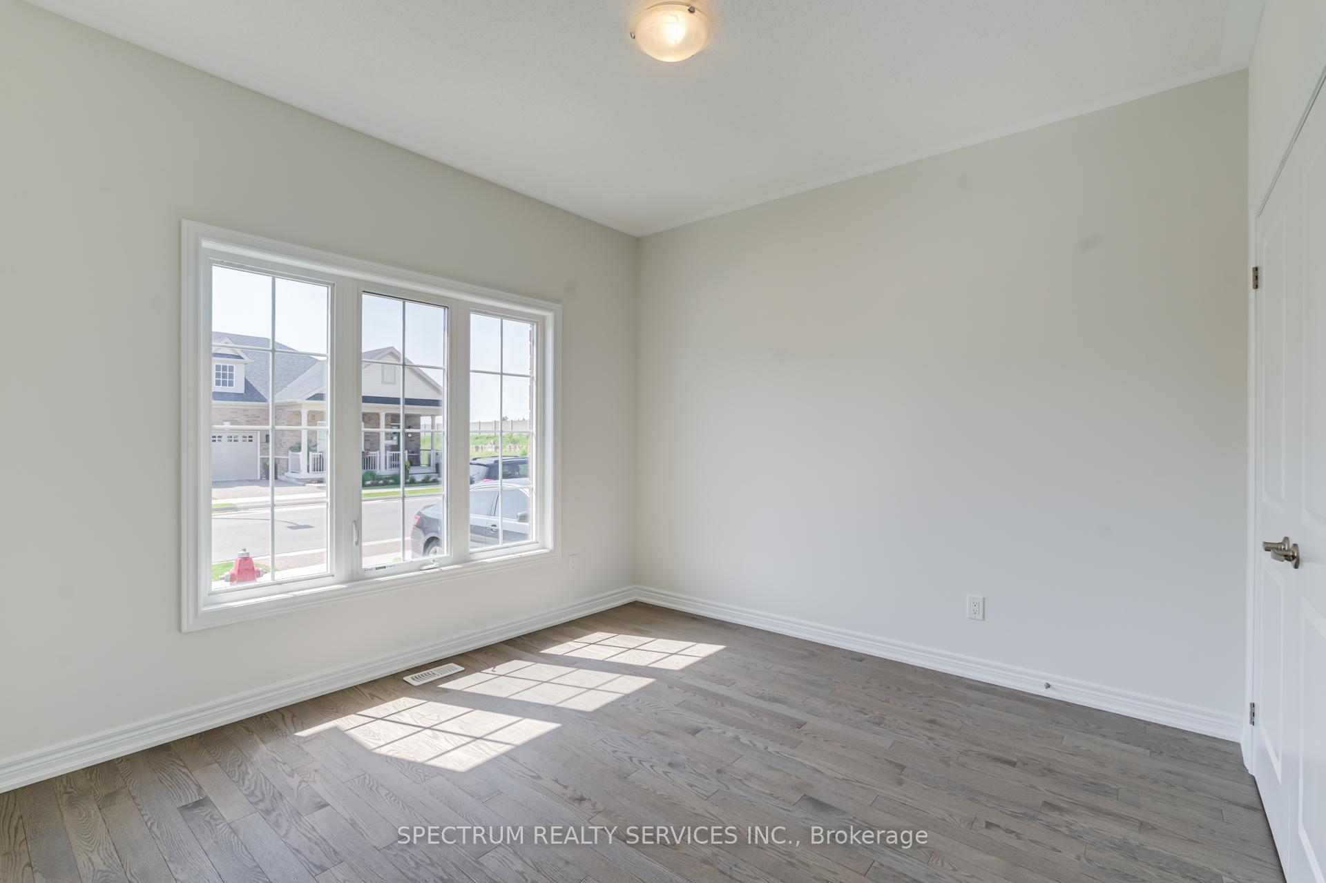 Photo 12 of 128 Degasperis Trail, Brampton, Sandringham-Wellington — HOMEH