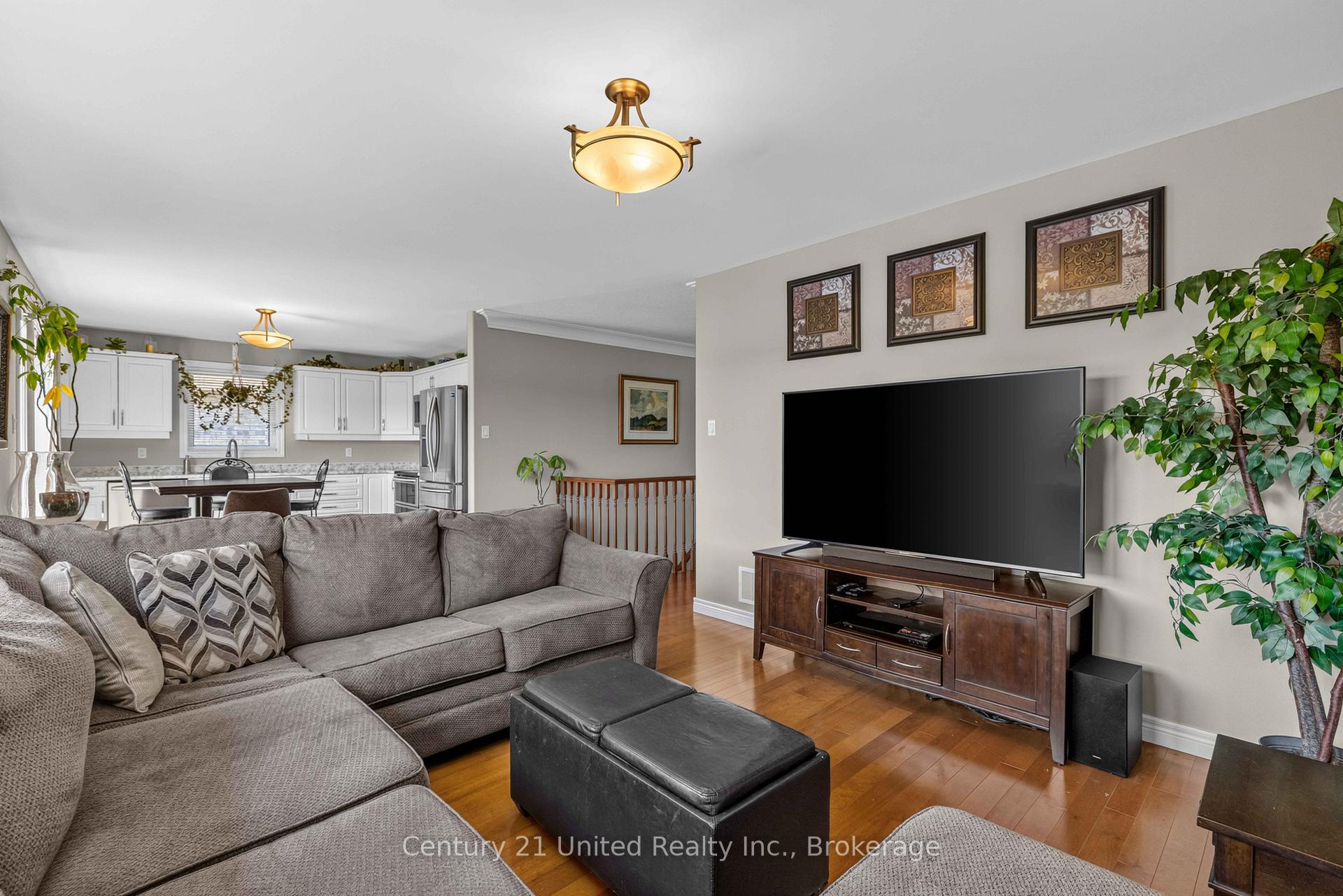 Photo 9 of 41 Darrell Drain Crescent, Asphodel-Norwood, Rural Asphodel-Norwood — HOMEH