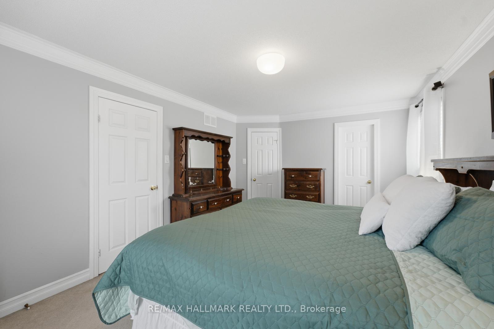 Photo 26 of 2494 Headon Forest Drive, Burlington, Headon — HOMEH
