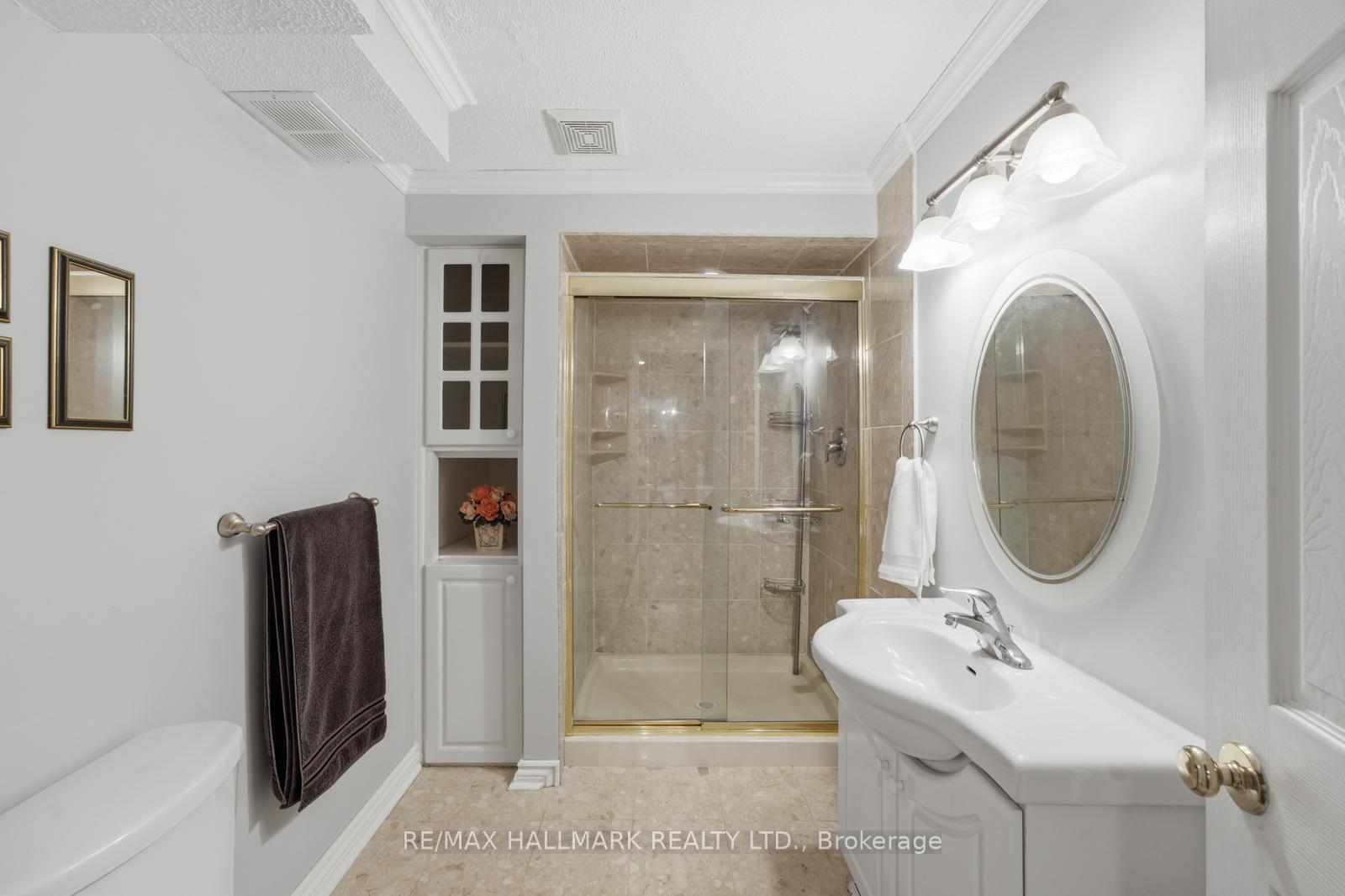 Photo 41 of 2494 Headon Forest Drive, Burlington, Headon — HOMEH