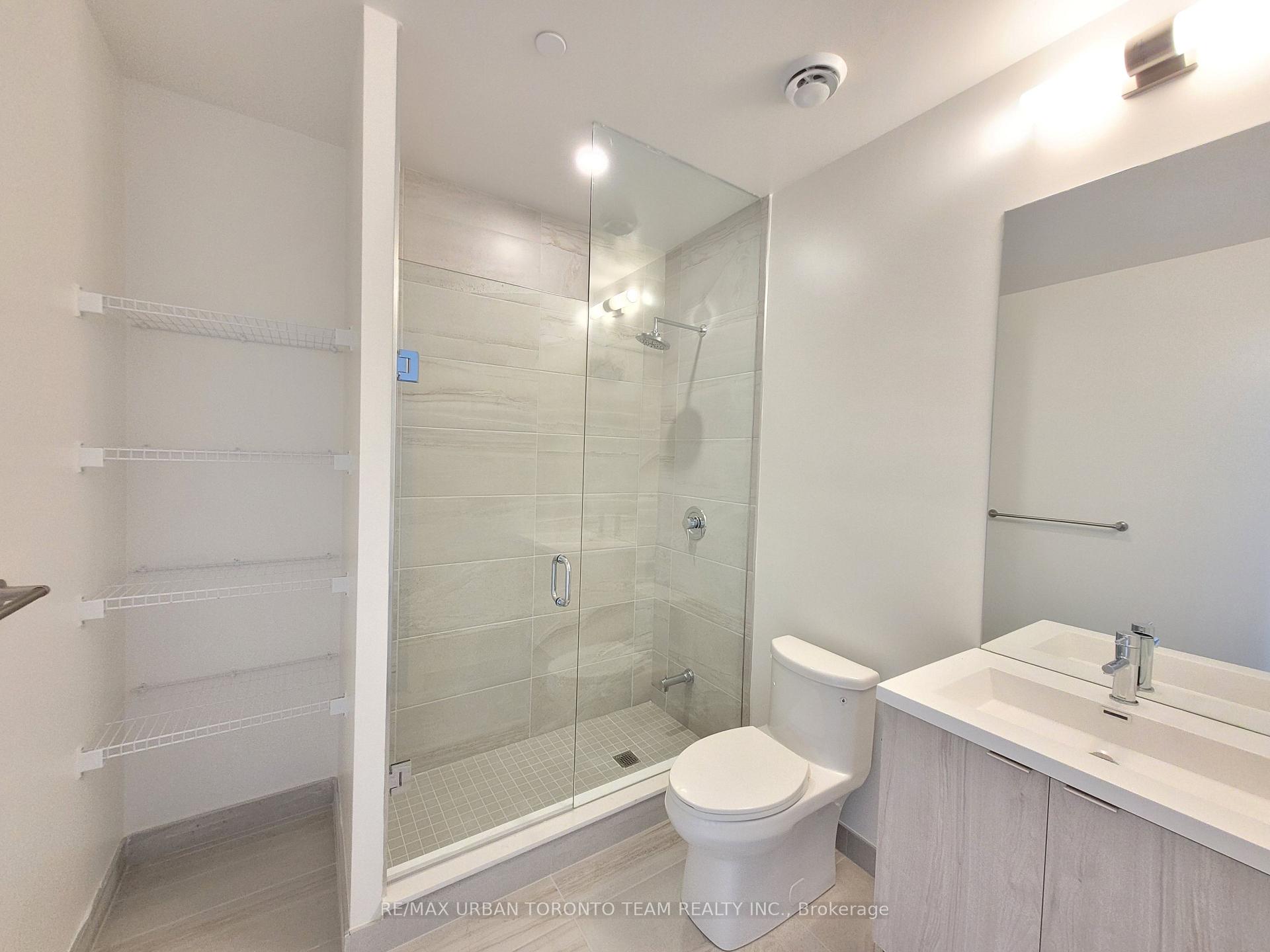 Photo 8 of Unit 4902, 138 Downes Street, Toronto, Waterfront Communities — HOMEH