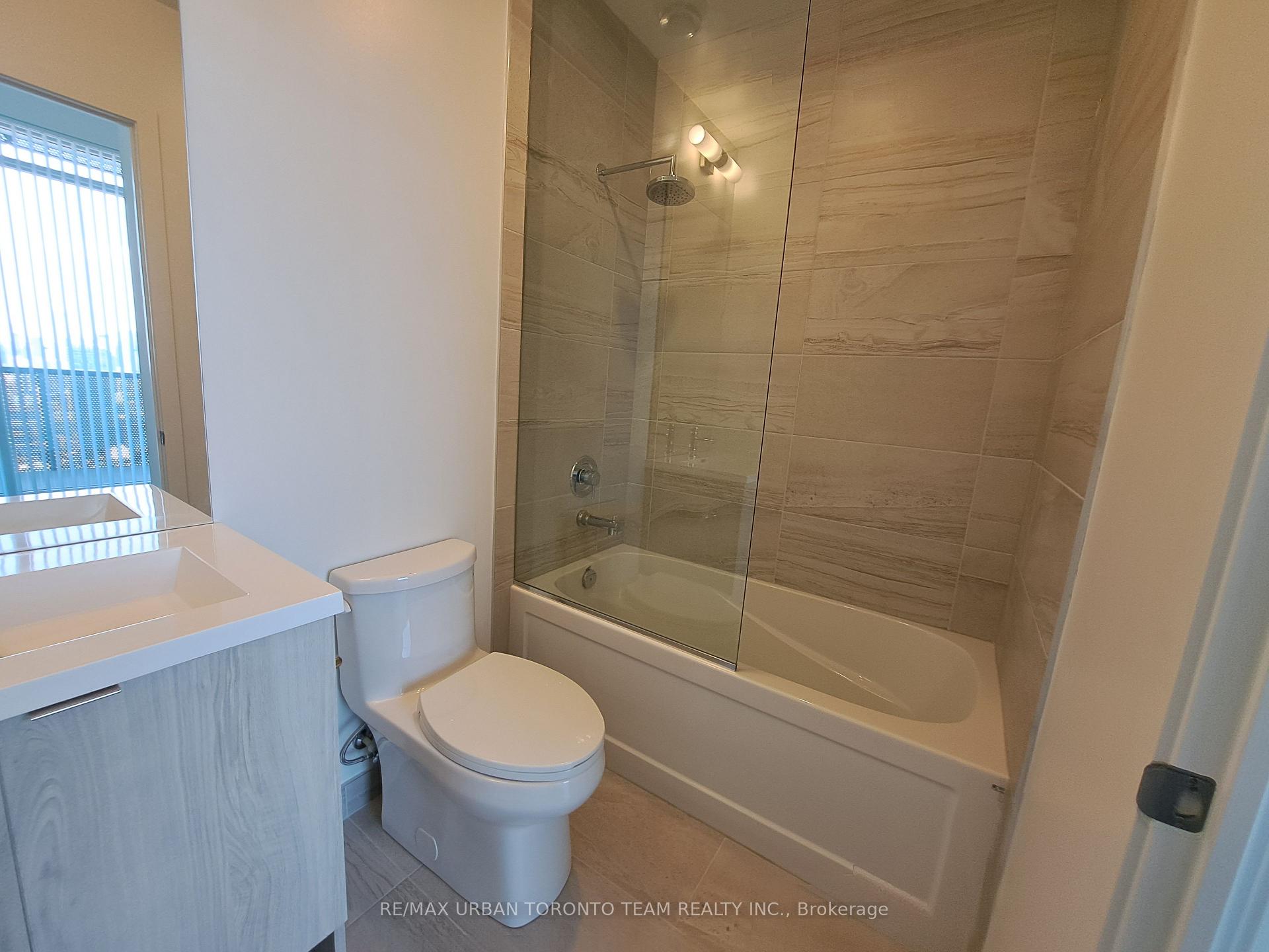 Photo 10 of Unit 4902, 138 Downes Street, Toronto, Waterfront Communities — HOMEH