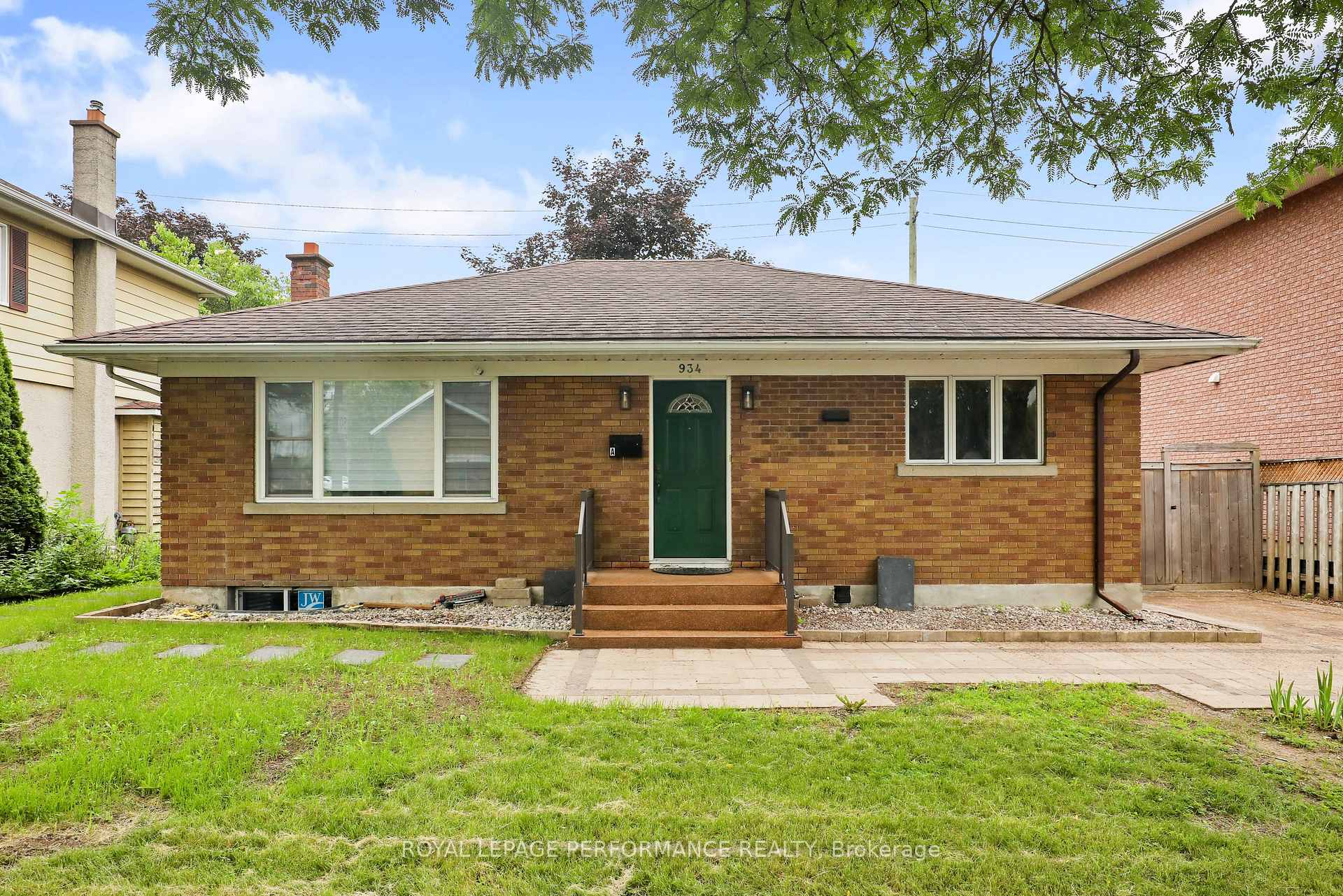 Photo 17 of Unit Unit B ( basement), 934 Smyth Road, Ottawa, Elmvale Acres/Urbandale — HOMEH