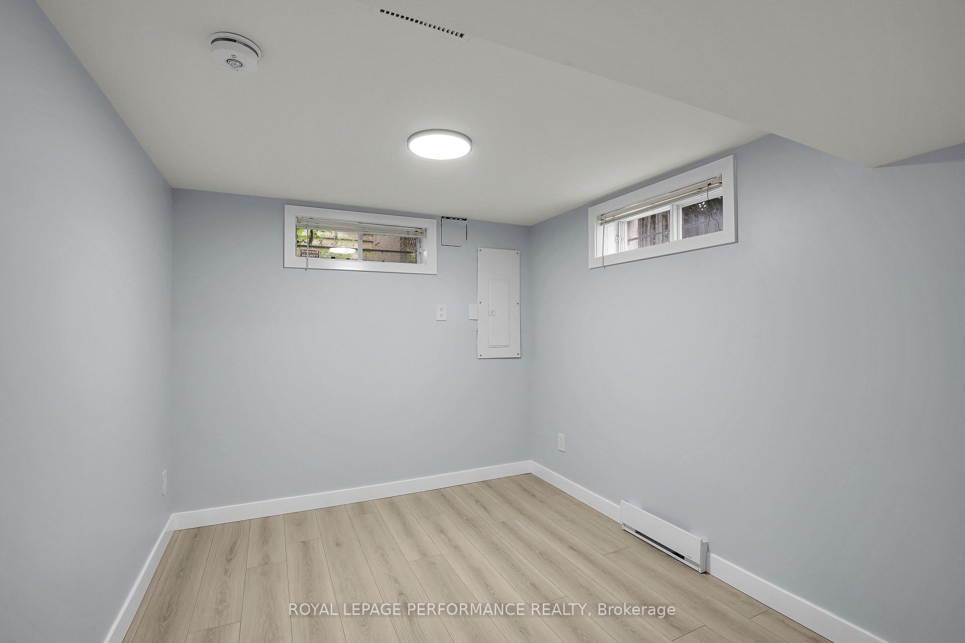 Photo 13 of Unit Unit B ( basement), 934 Smyth Road, Ottawa, Elmvale Acres/Urbandale — HOMEH