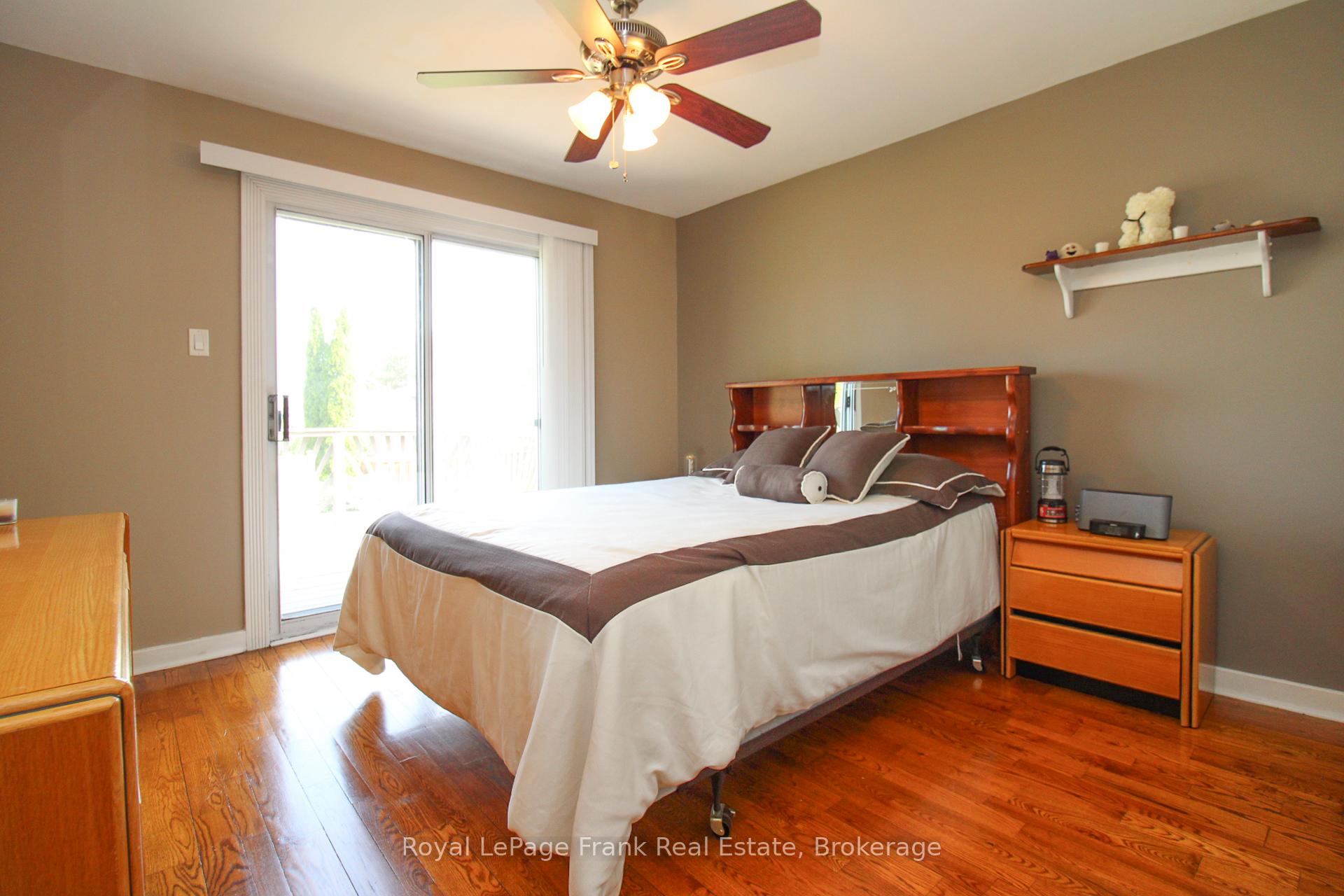 Photo 14 of 938 Parkhill Road W, Peterborough, Monaghan Ward 2 — HOMEH