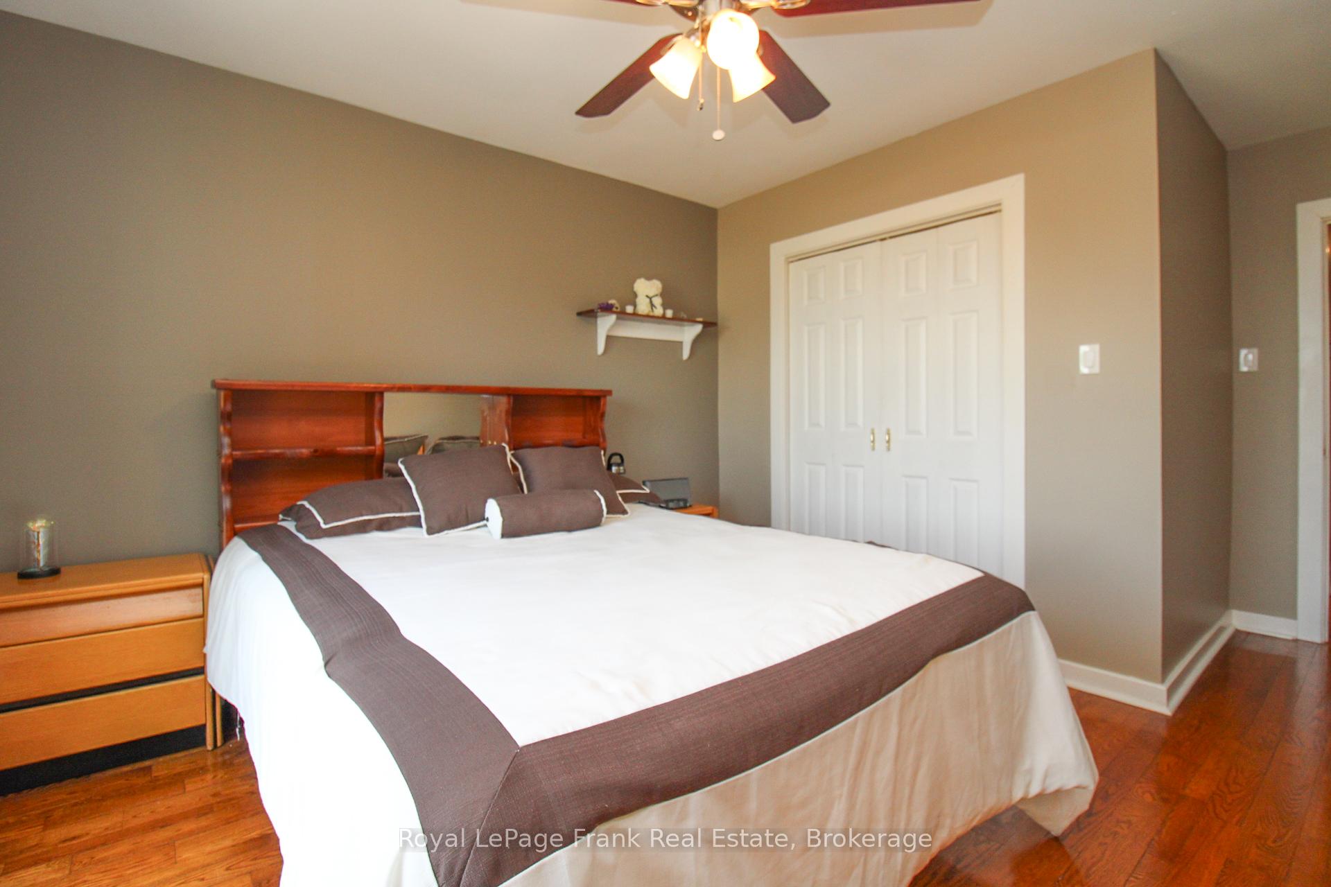 Photo 12 of 938 Parkhill Road W, Peterborough, Monaghan Ward 2 — HOMEH