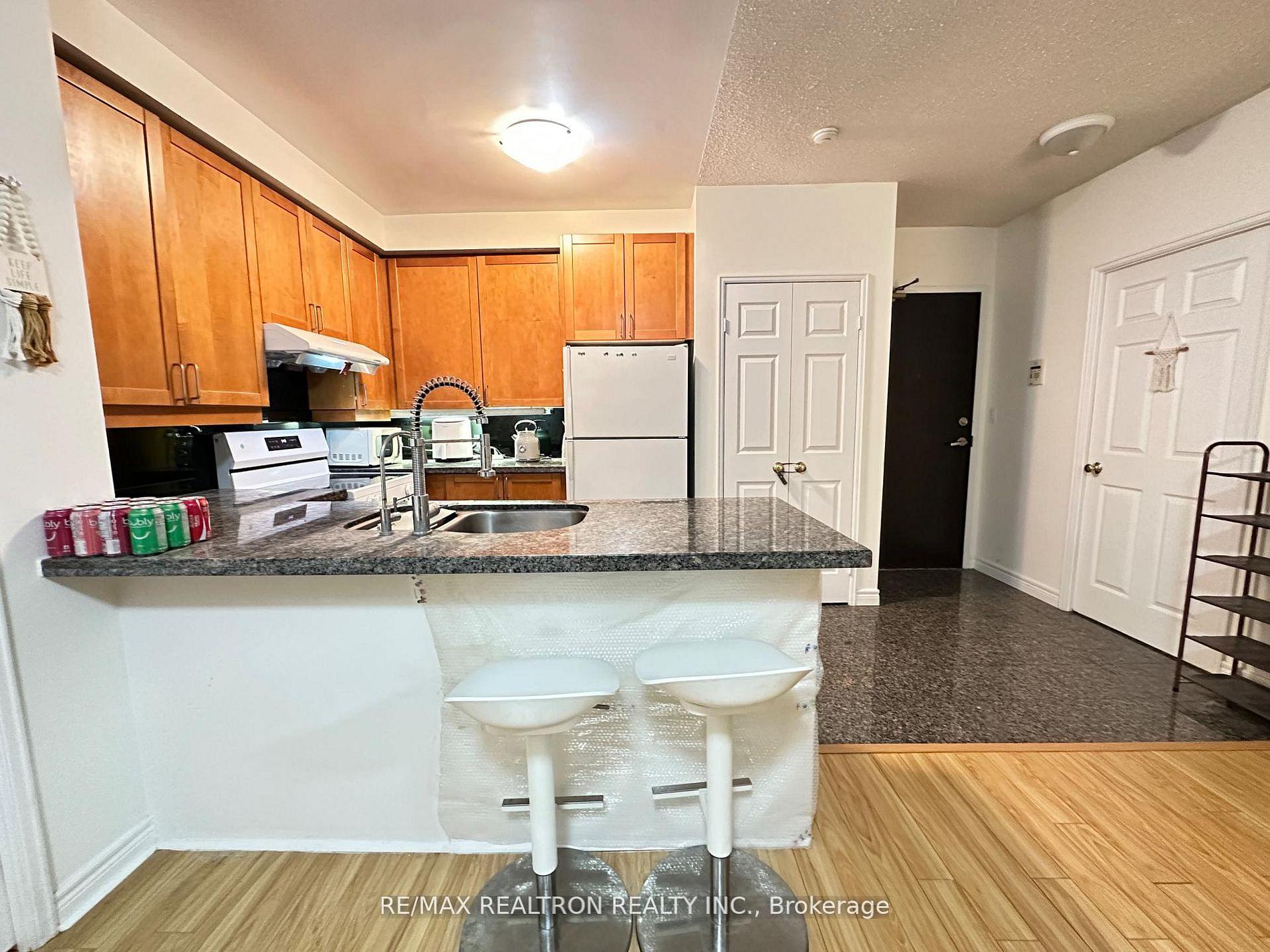 Photo 4 of Unit 1909, 55 Bloor Street E, Toronto, Church-Yonge Corridor — HOMEH