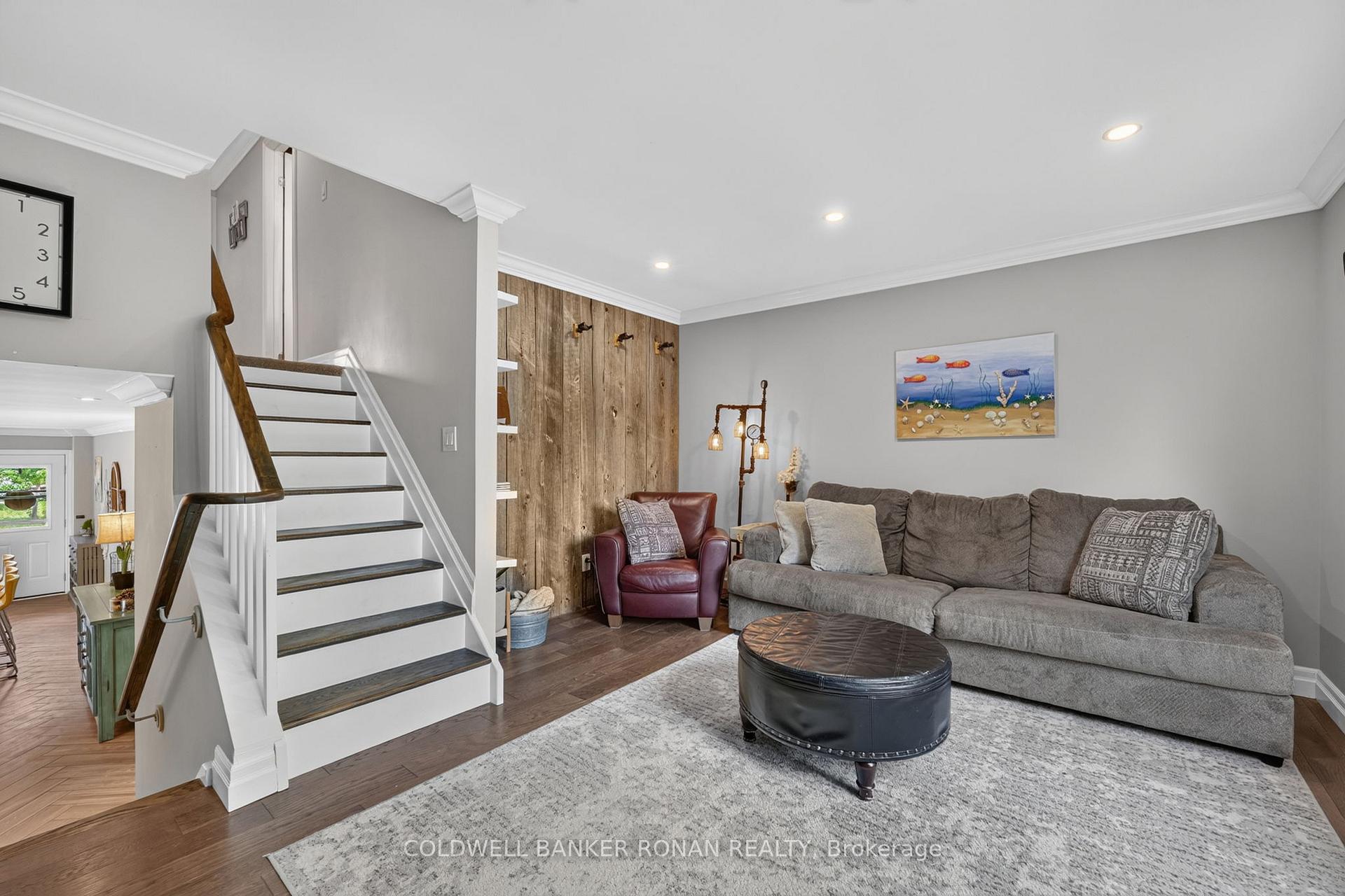 Photo 20 of 92 Daniele Avenue N, New Tecumseth, Beeton — HOMEH