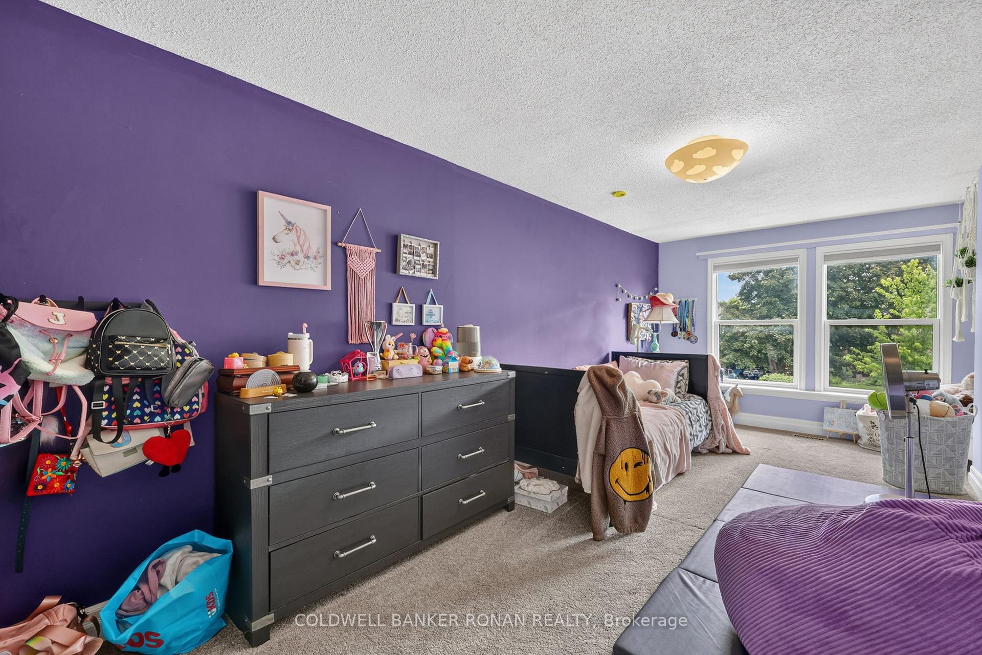 Photo 23 of 92 Daniele Avenue N, New Tecumseth, Beeton — HOMEH