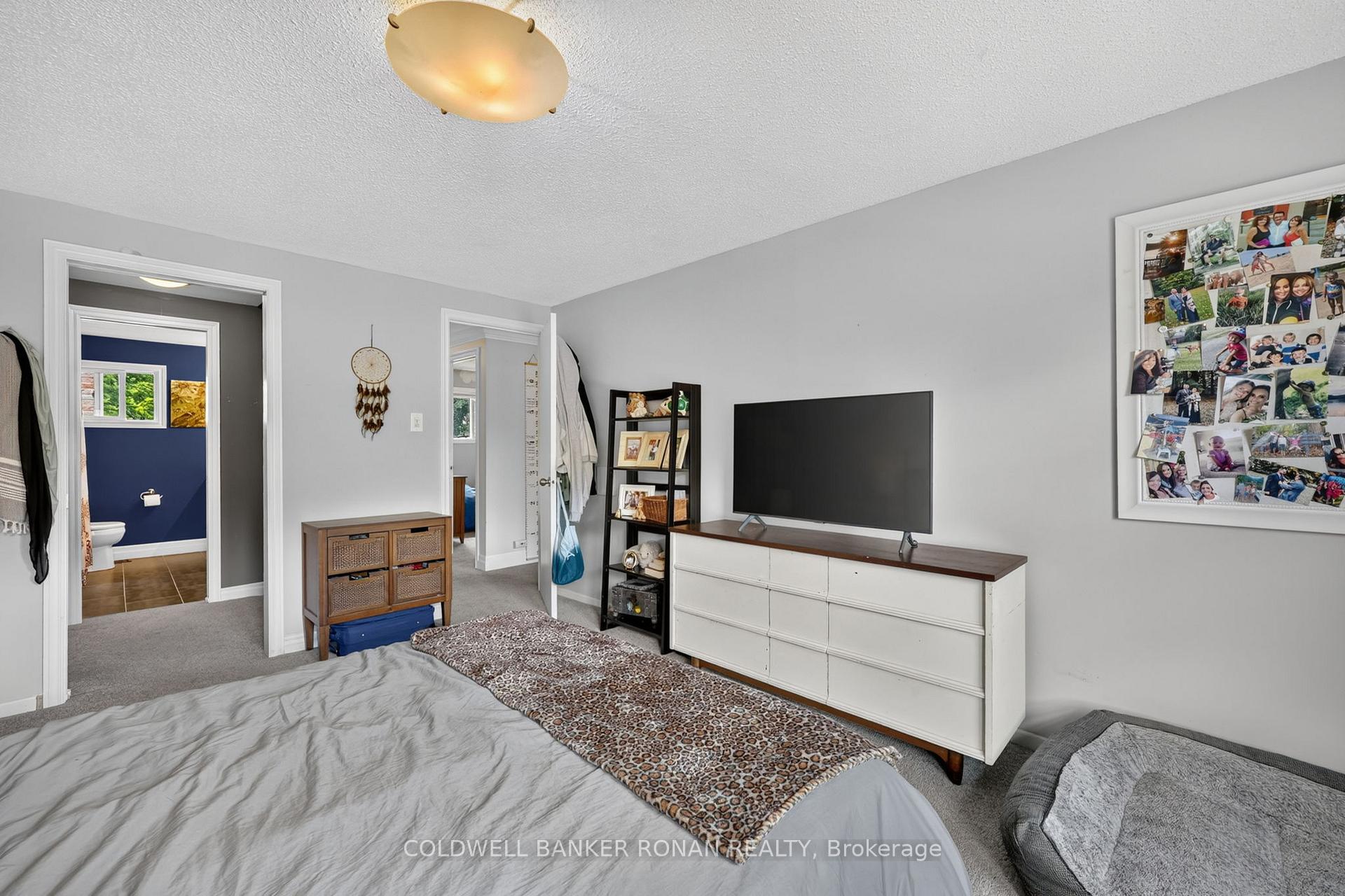 Photo 25 of 92 Daniele Avenue N, New Tecumseth, Beeton — HOMEH