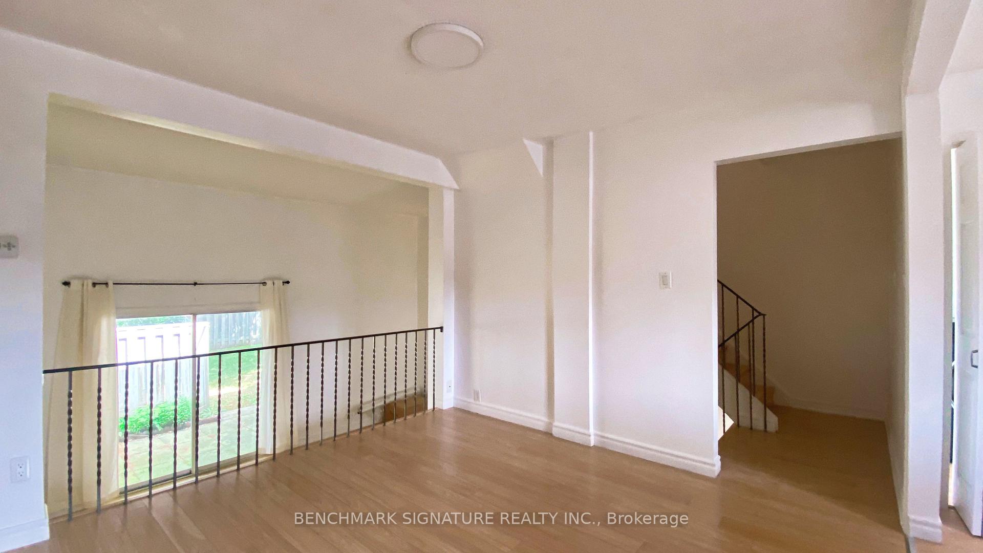 Photo 2 of 46 Rock Moss Way, North York, Hillcrest Village — HOMEH