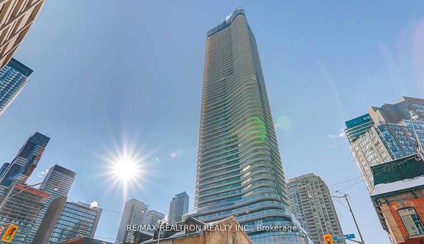 Front of Unit 2508, 11 Wellesley Street W