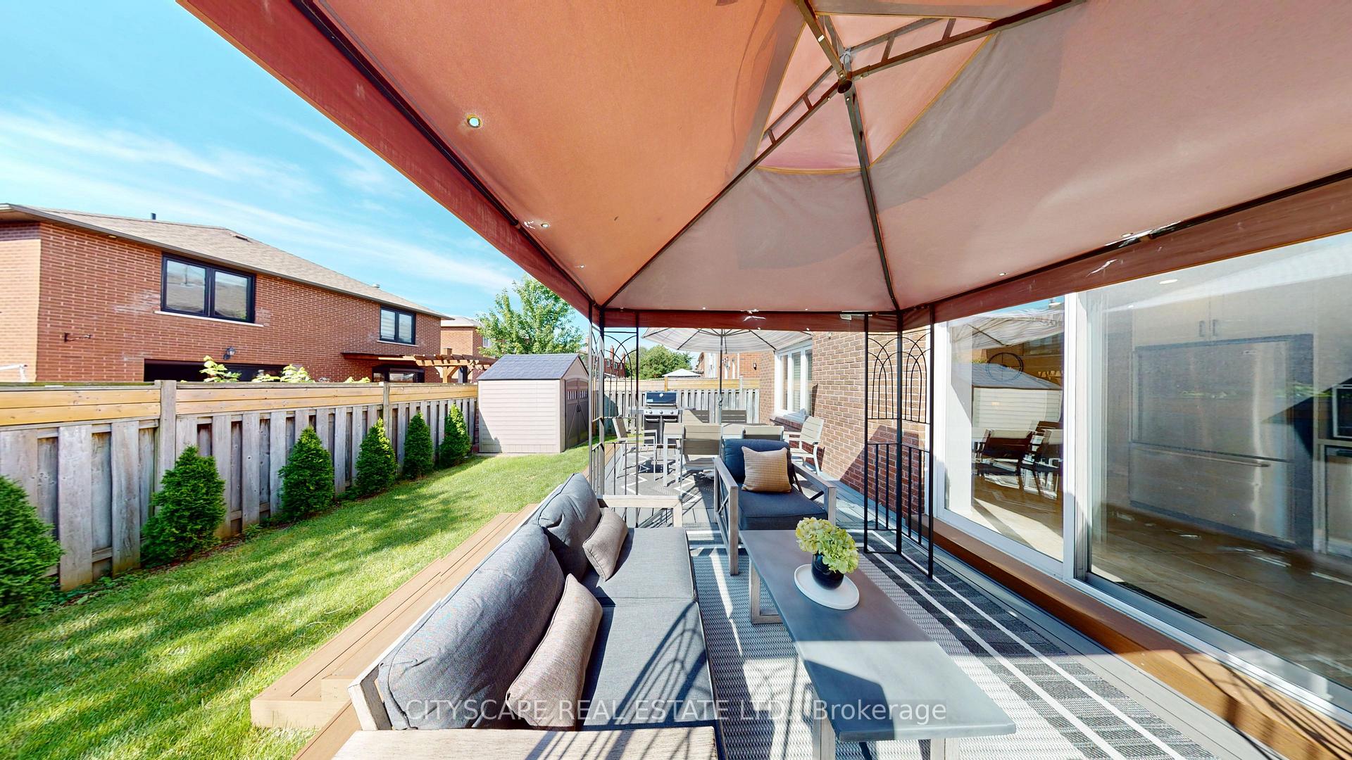 Photo 34 of 17 Badessa Circle, Vaughan, Brownridge — HOMEH