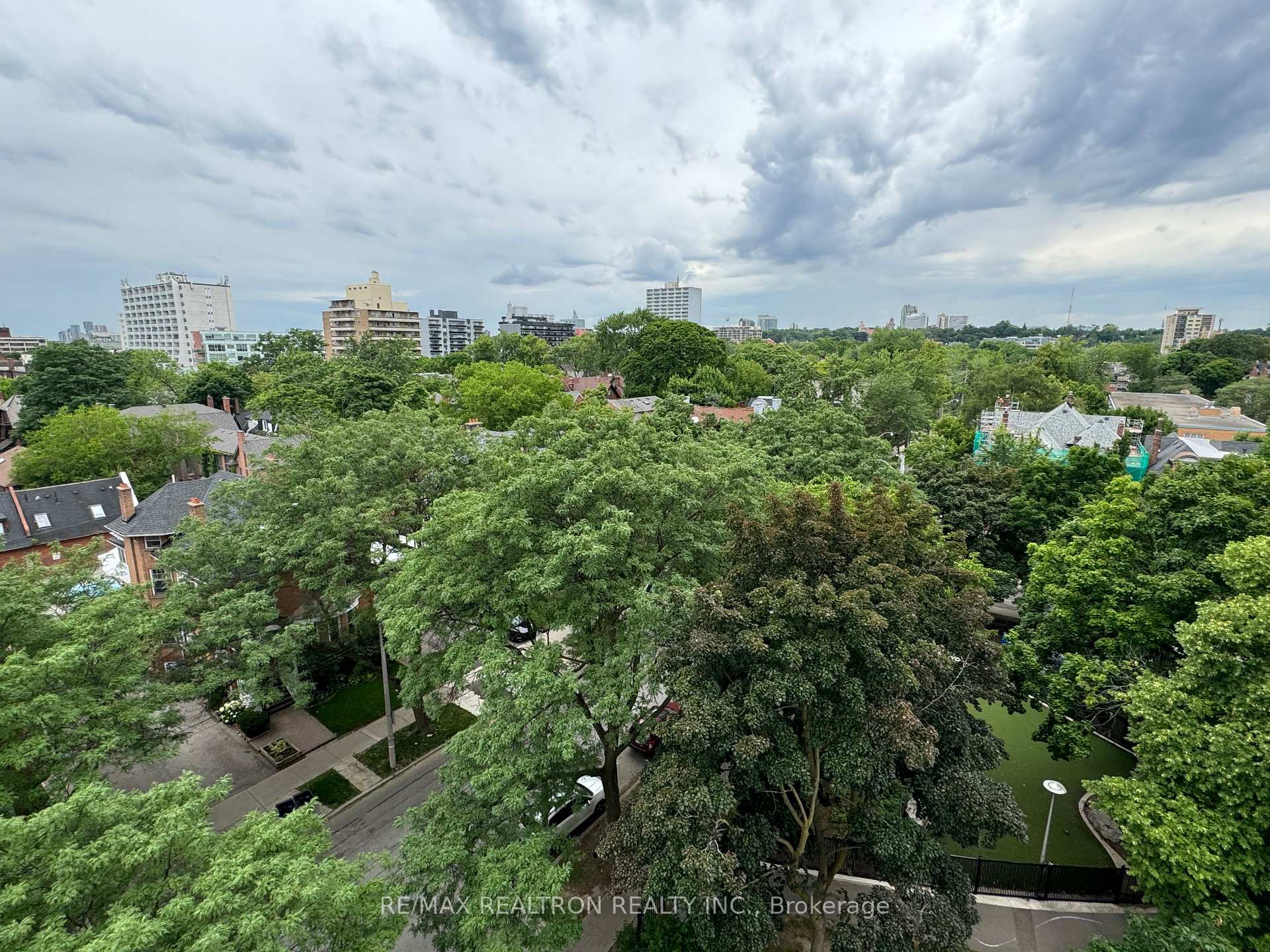 Photo 11 of Unit 903, 485 Huron Street, Toronto, The Annex — HOMEH