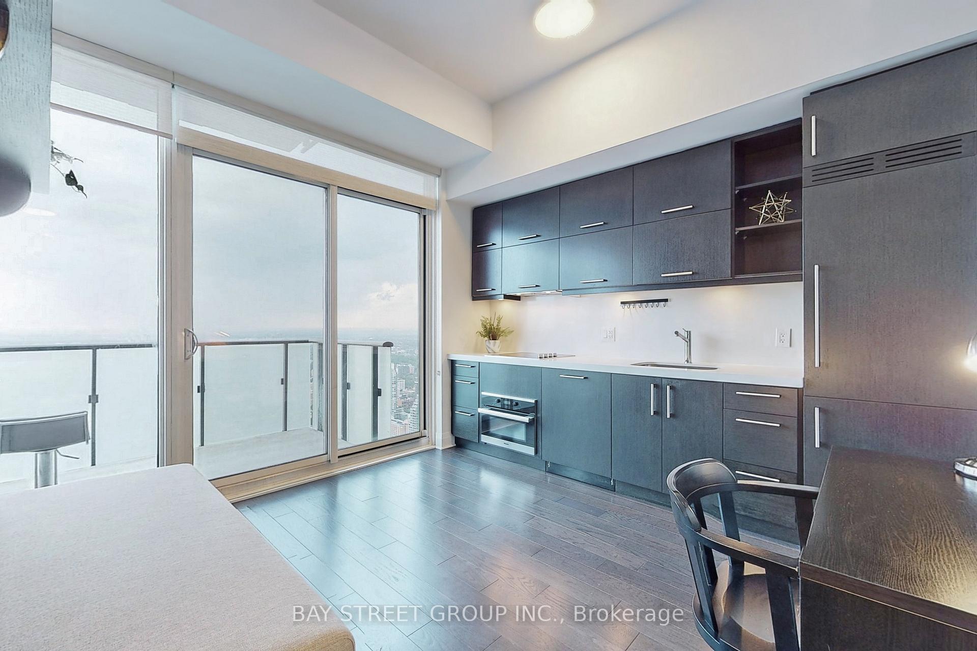 Photo 4 of Unit Ph5, 1080 Bay Street, Toronto, Bay Street Corridor — HOMEH