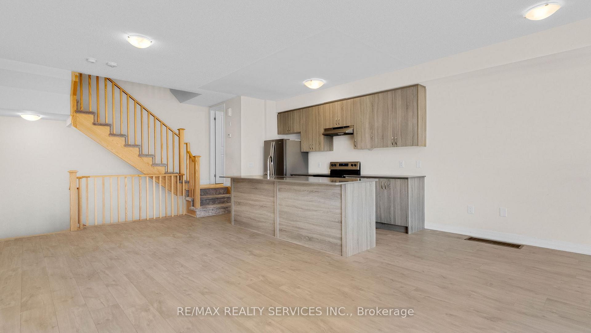 Photo 6 of Unit 804, 585 Colborne Street E, Brantford, East Ward — HOMEH