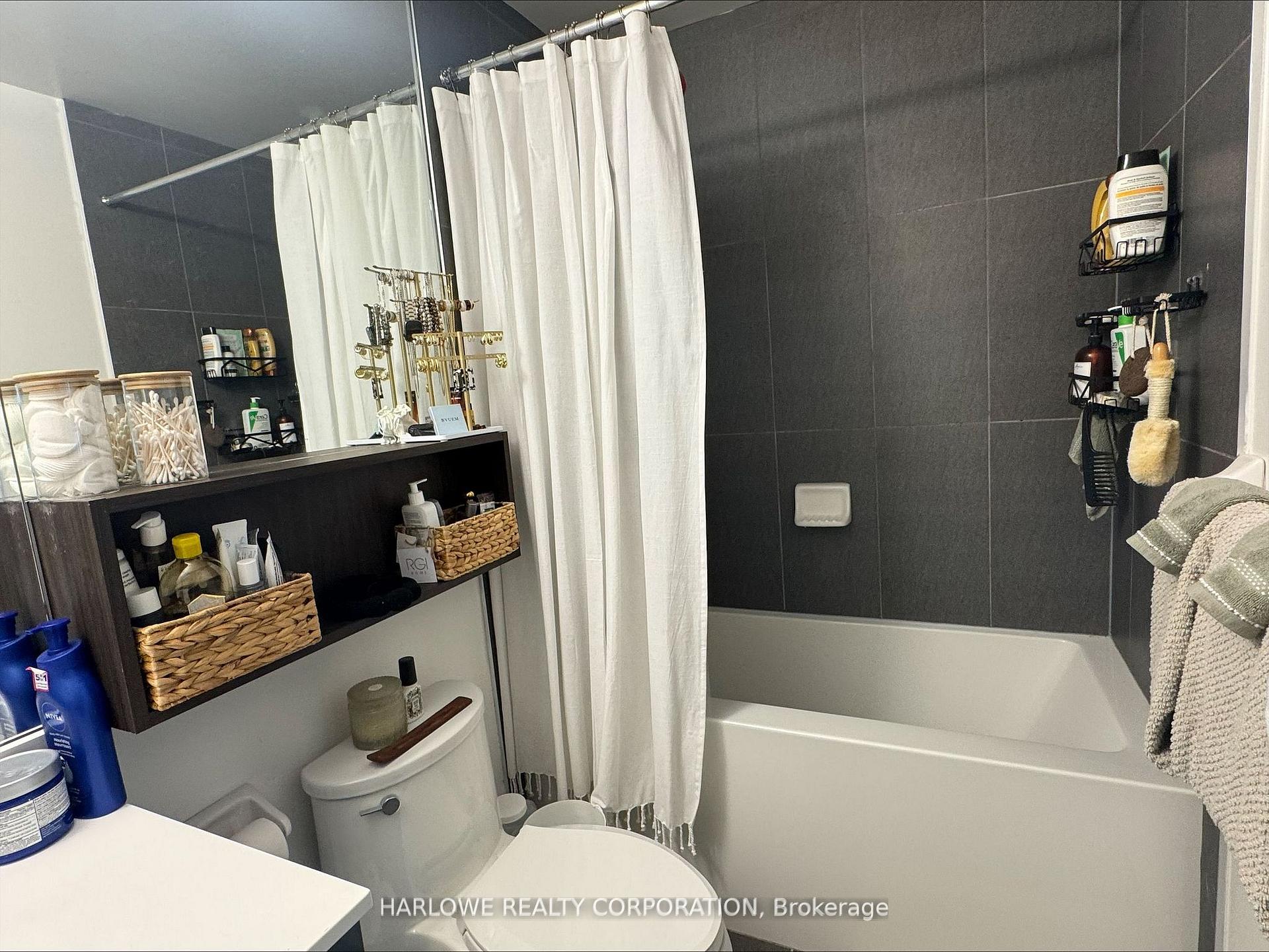 Photo 8 of Unit 1232 E, 70 Princess Street E, Toronto, Waterfront Communities — HOMEH