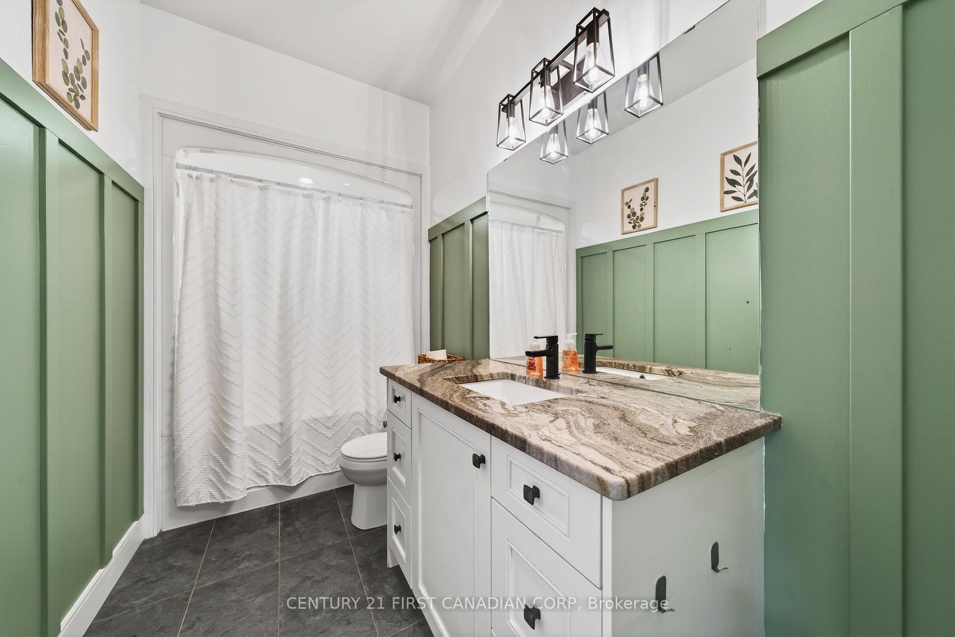 Photo 8 of 31 Lindsay Crescent, Strathroy-Caradoc, SE — HOMEH