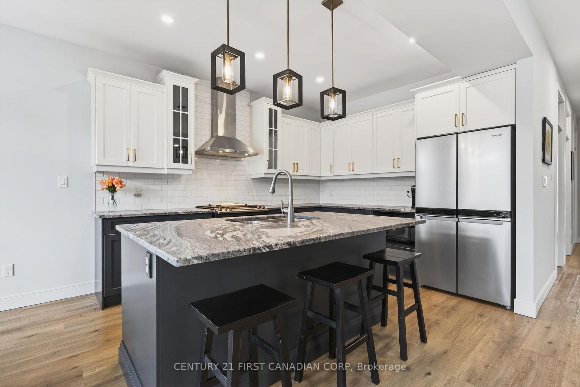 Photo 13 of 31 Lindsay Crescent, Strathroy-Caradoc, SE — HOMEH