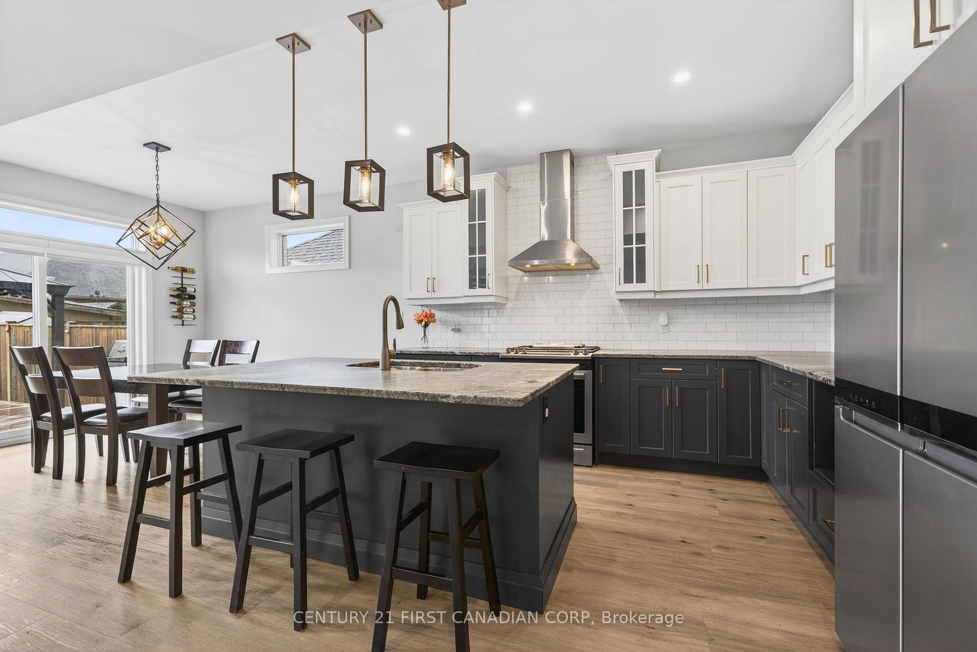 Photo 15 of 31 Lindsay Crescent, Strathroy-Caradoc, SE — HOMEH