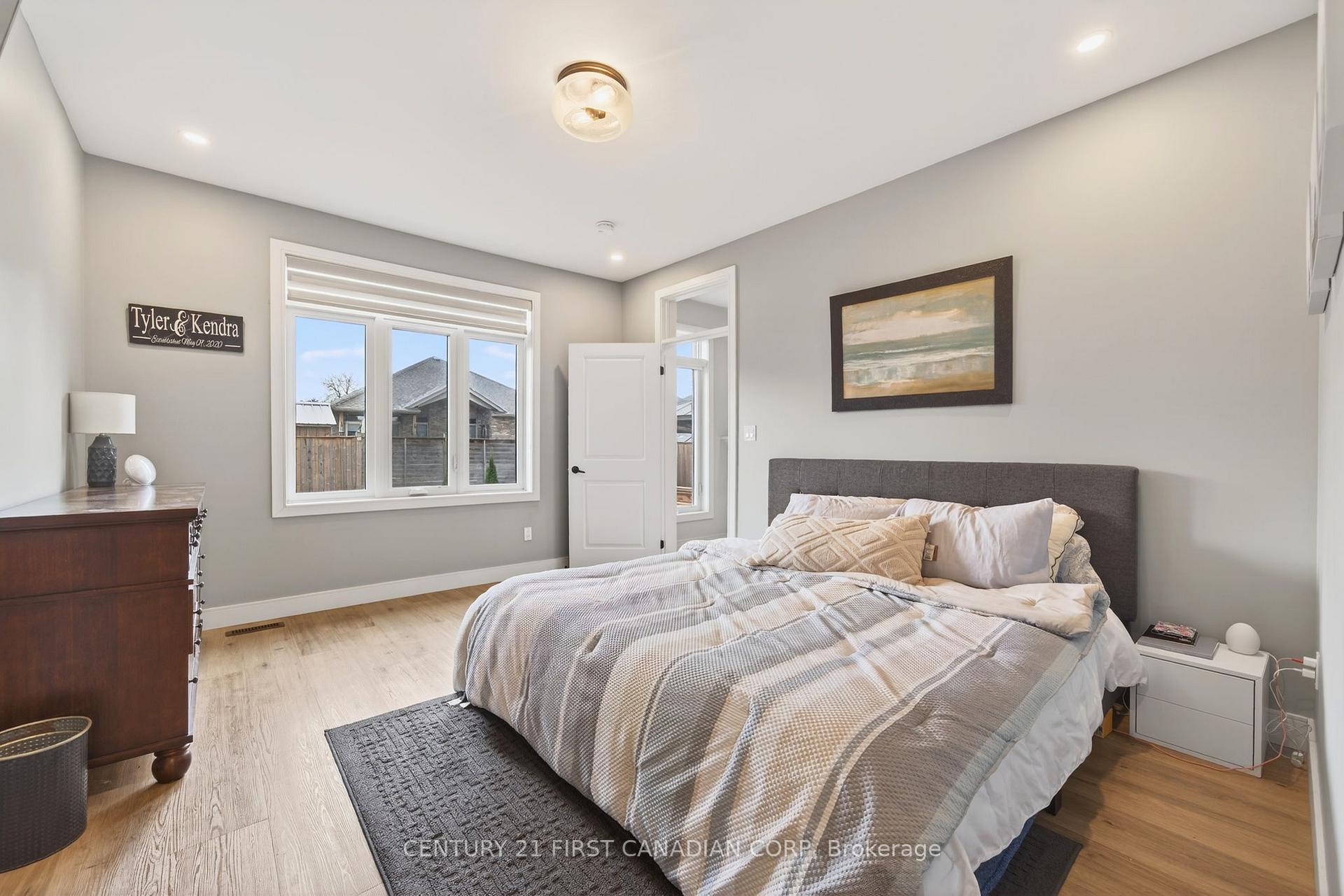 Photo 19 of 31 Lindsay Crescent, Strathroy-Caradoc, SE — HOMEH