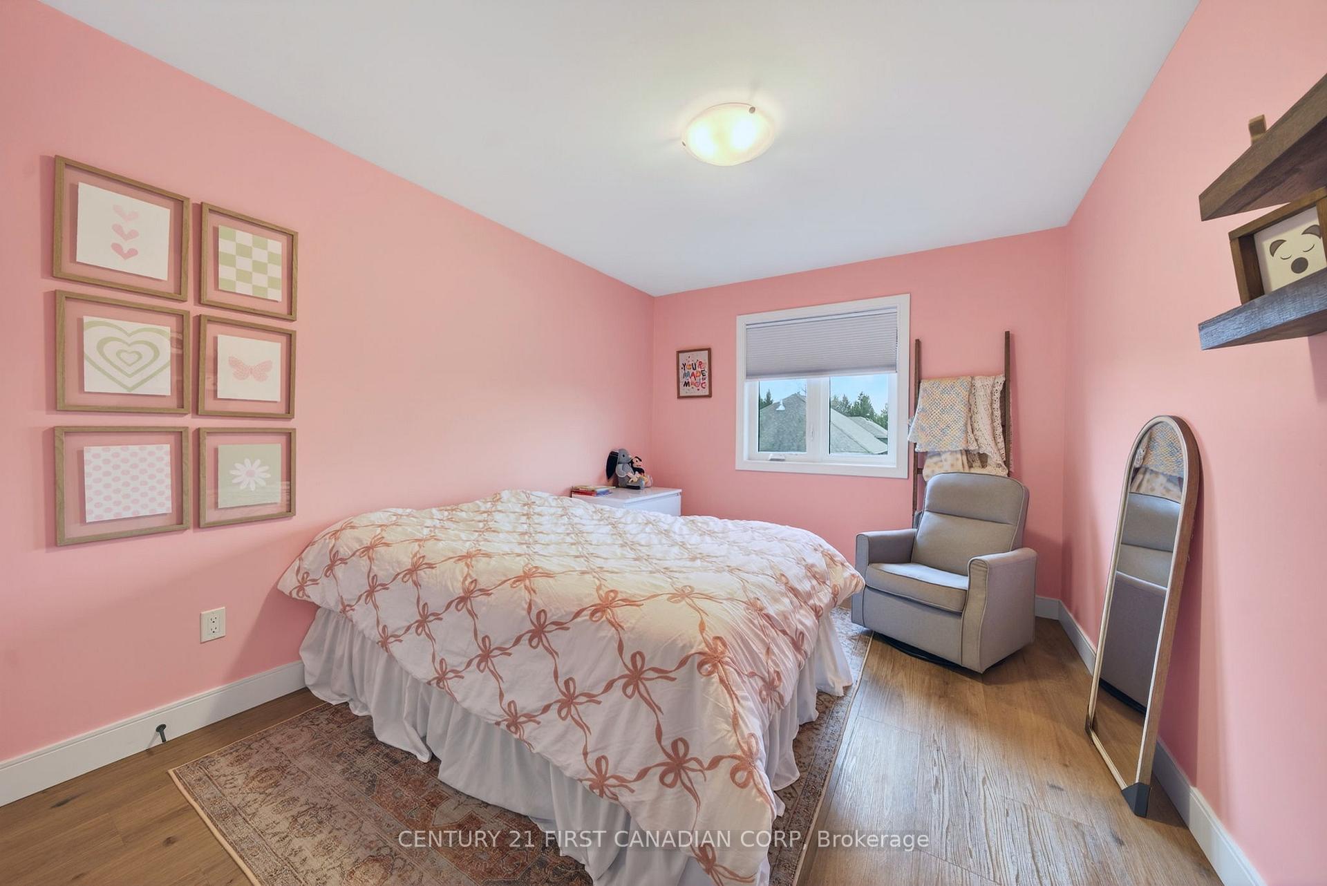Photo 30 of 31 Lindsay Crescent, Strathroy-Caradoc, SE — HOMEH