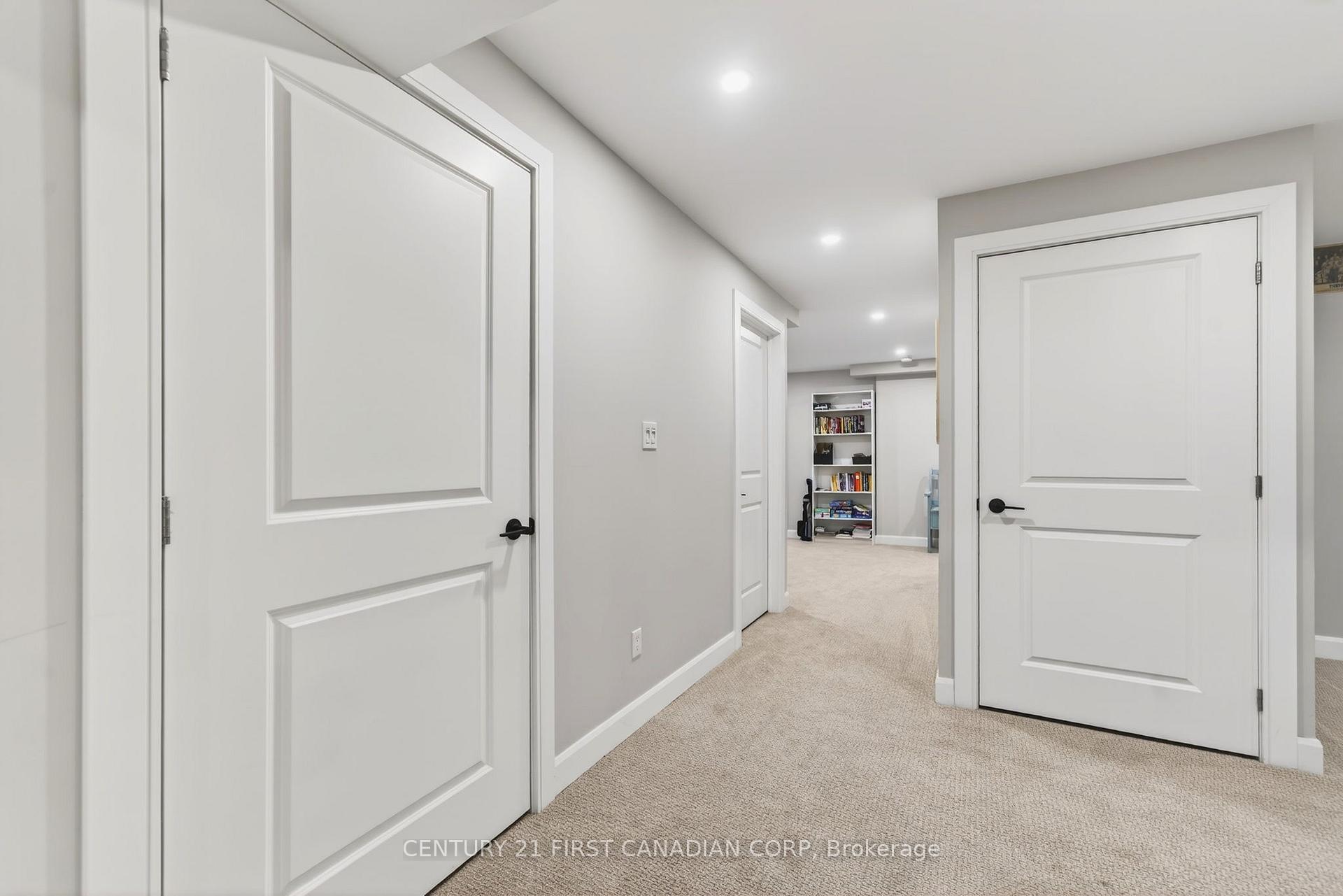 Photo 38 of 31 Lindsay Crescent, Strathroy-Caradoc, SE — HOMEH