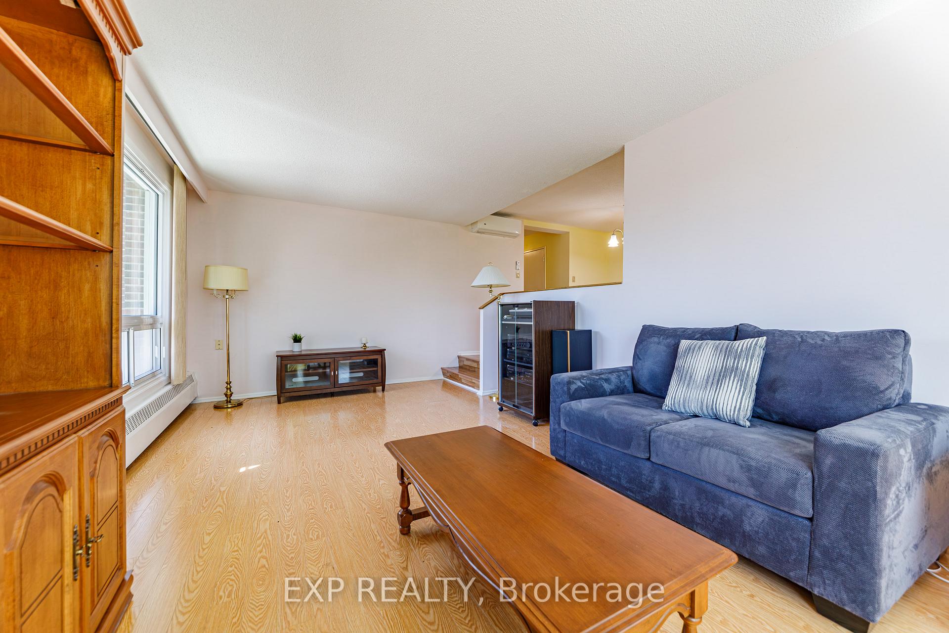 Photo 5 of Unit 203, 915 Elmsmere Road, Ottawa, Beacon Hill South — HOMEH