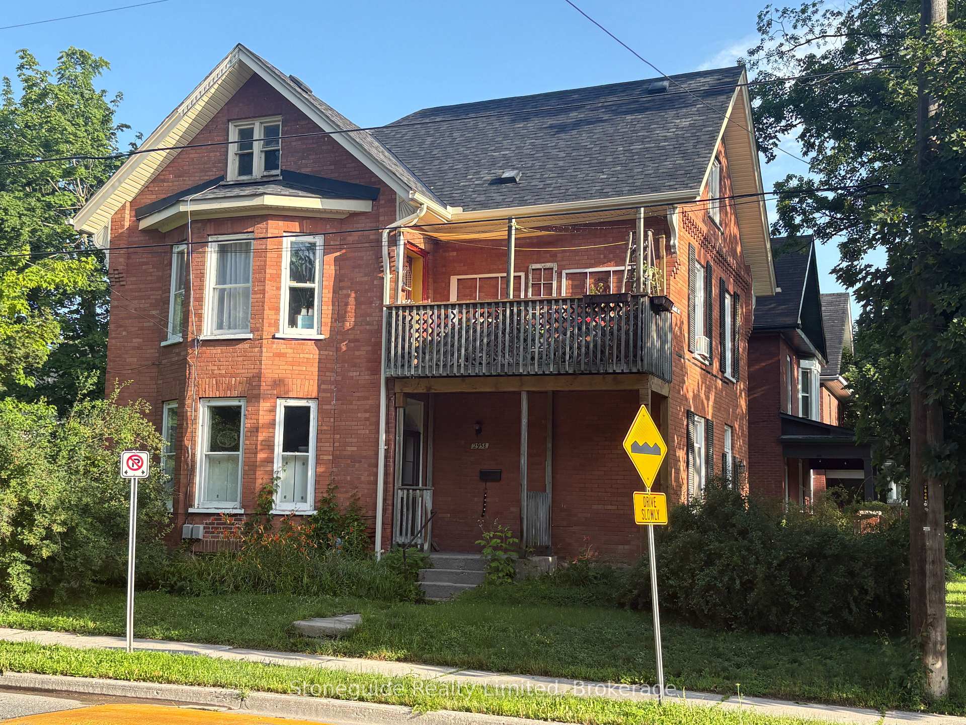 Photo 2 of 295 Margaret Avenue, Peterborough, Town Ward 3 — HOMEH