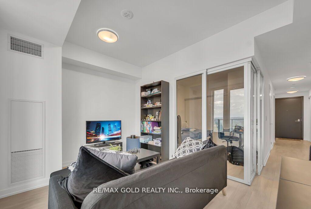 Photo 73 of Unit 1405, 5 Wellington Street, Kitchener, Cherry Hill — HOMEH