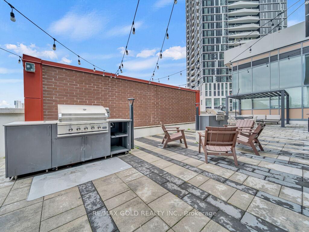 Photo 12 of Unit 1405, 5 Wellington Street, Kitchener, Cherry Hill — HOMEH