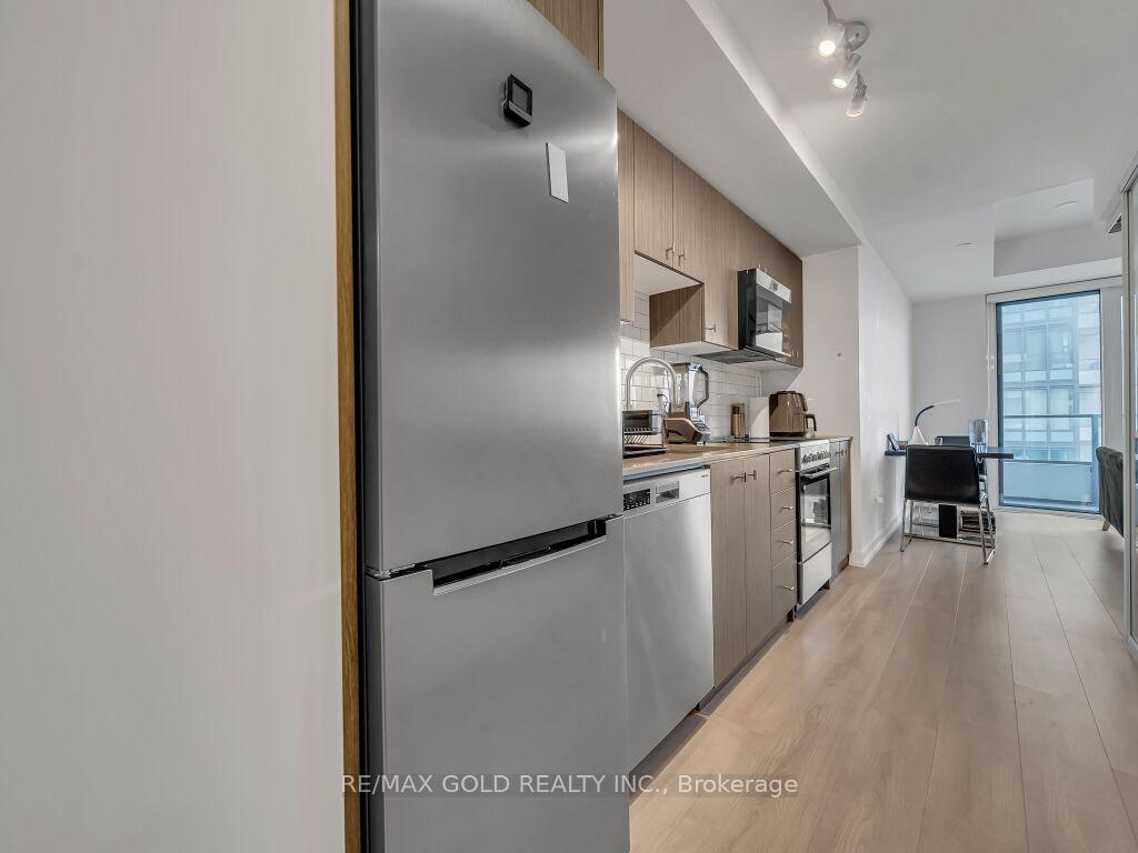 Photo 27 of Unit 1405, 5 Wellington Street, Kitchener, Cherry Hill — HOMEH