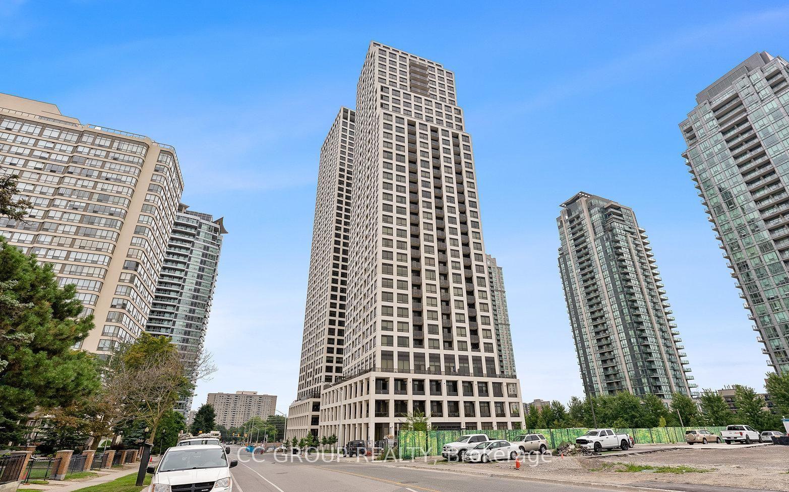 Front of Unit 1703, 36 Elm Drive W