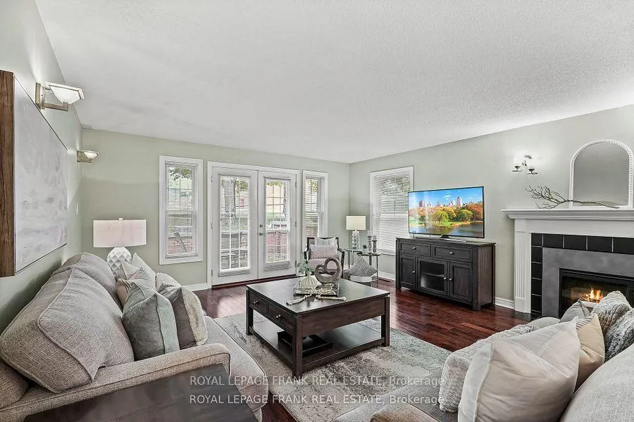 Photo 9 of Unit D-13, 1663 Nash Road, Clarington, Courtice — HOMEH