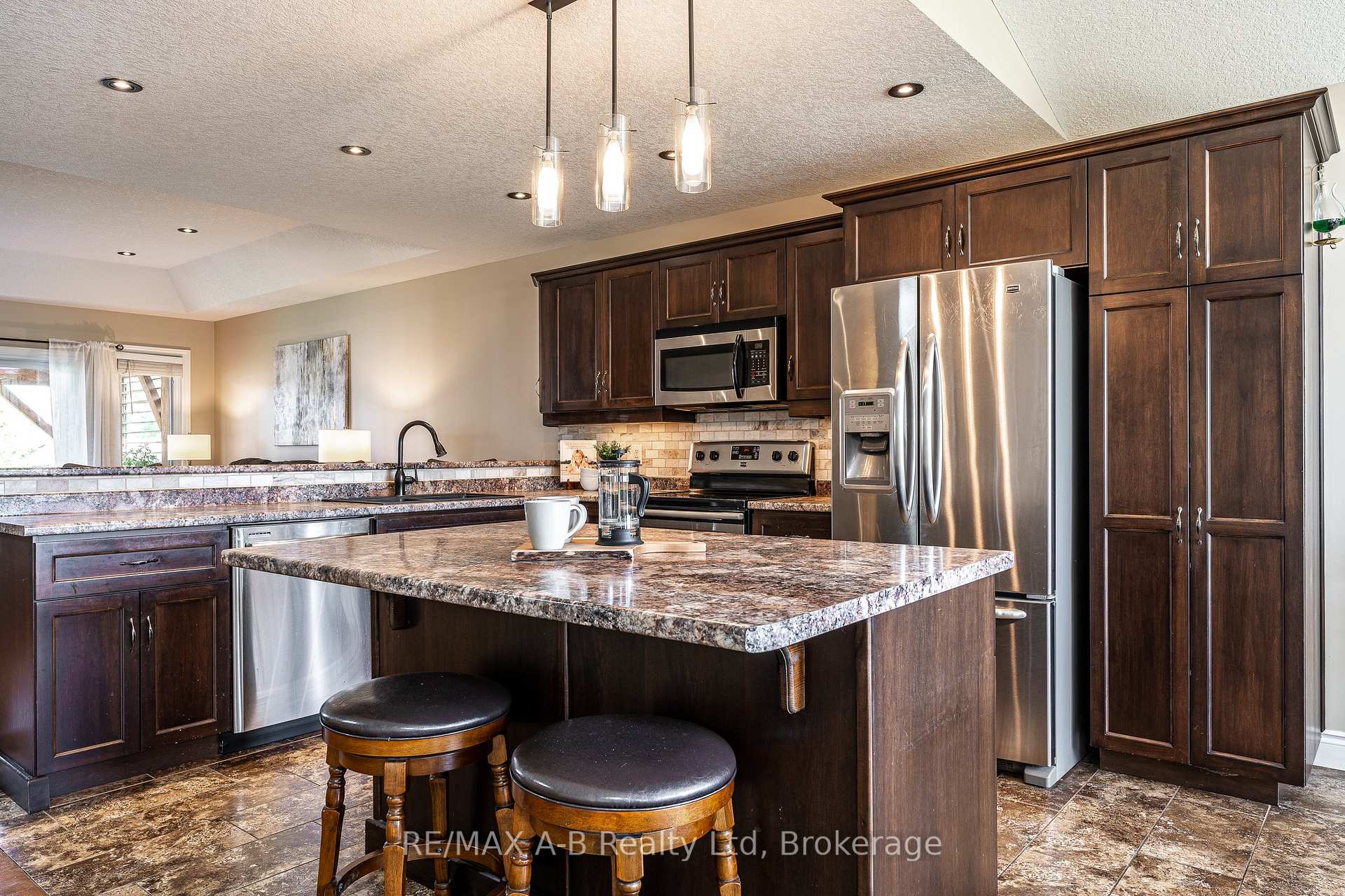 Photo 7 of 138 Millson Crescent, St. Marys — HOMEH