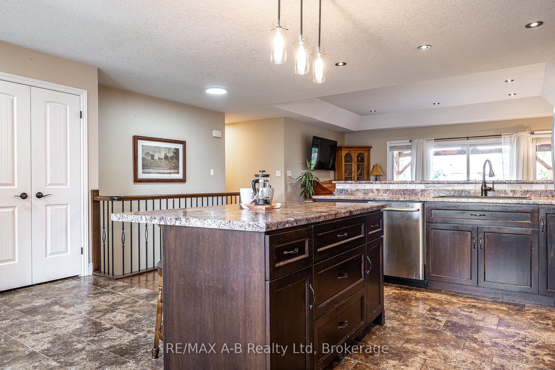 Photo 8 of 138 Millson Crescent, St. Marys — HOMEH