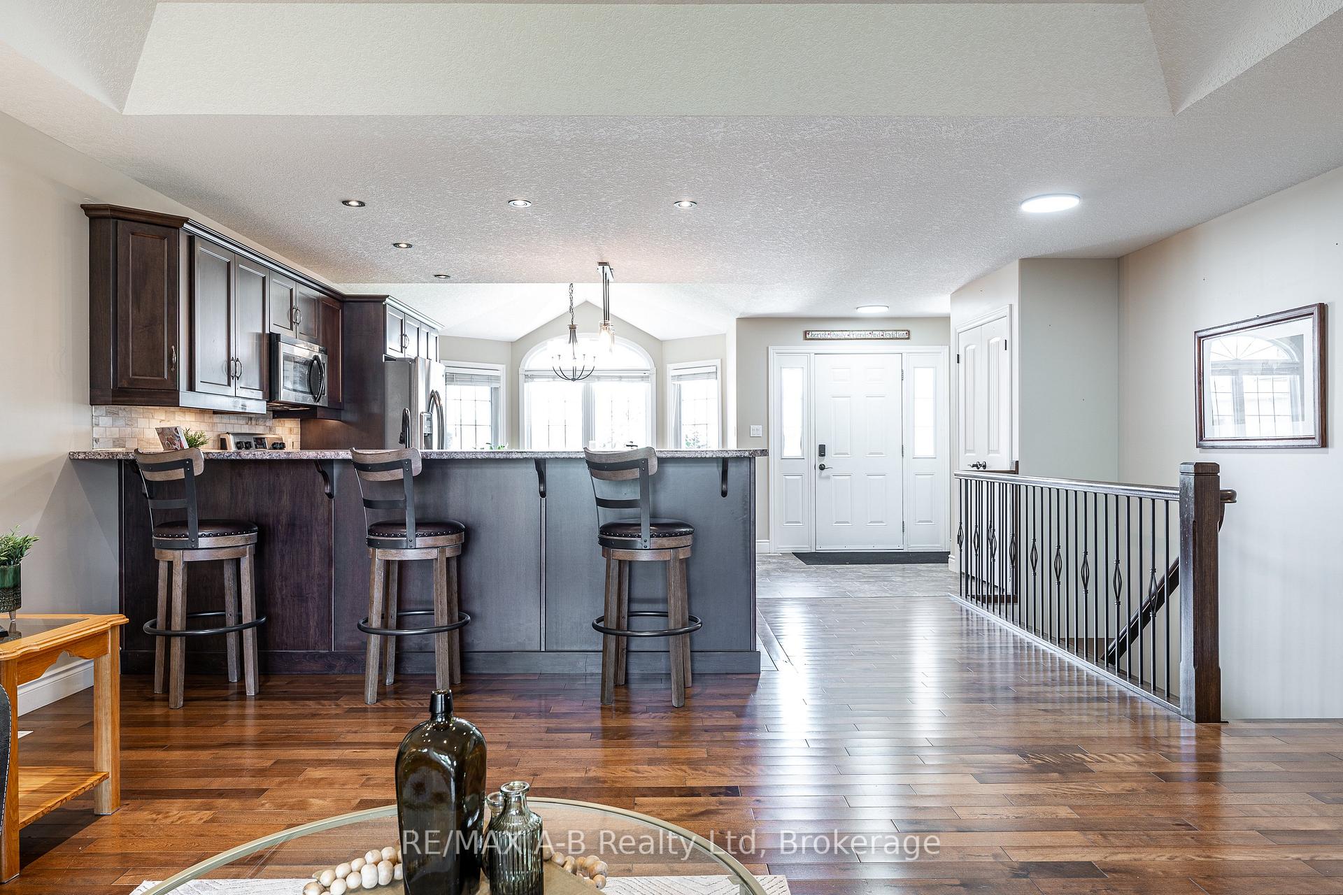 Photo 13 of 138 Millson Crescent, St. Marys — HOMEH