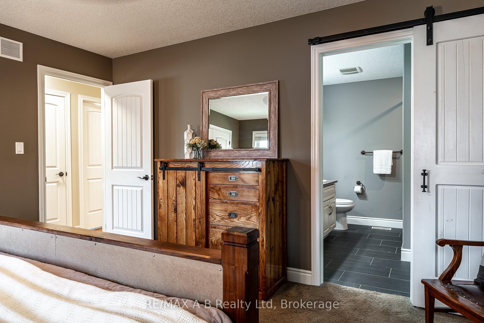 Photo 19 of 138 Millson Crescent, St. Marys — HOMEH