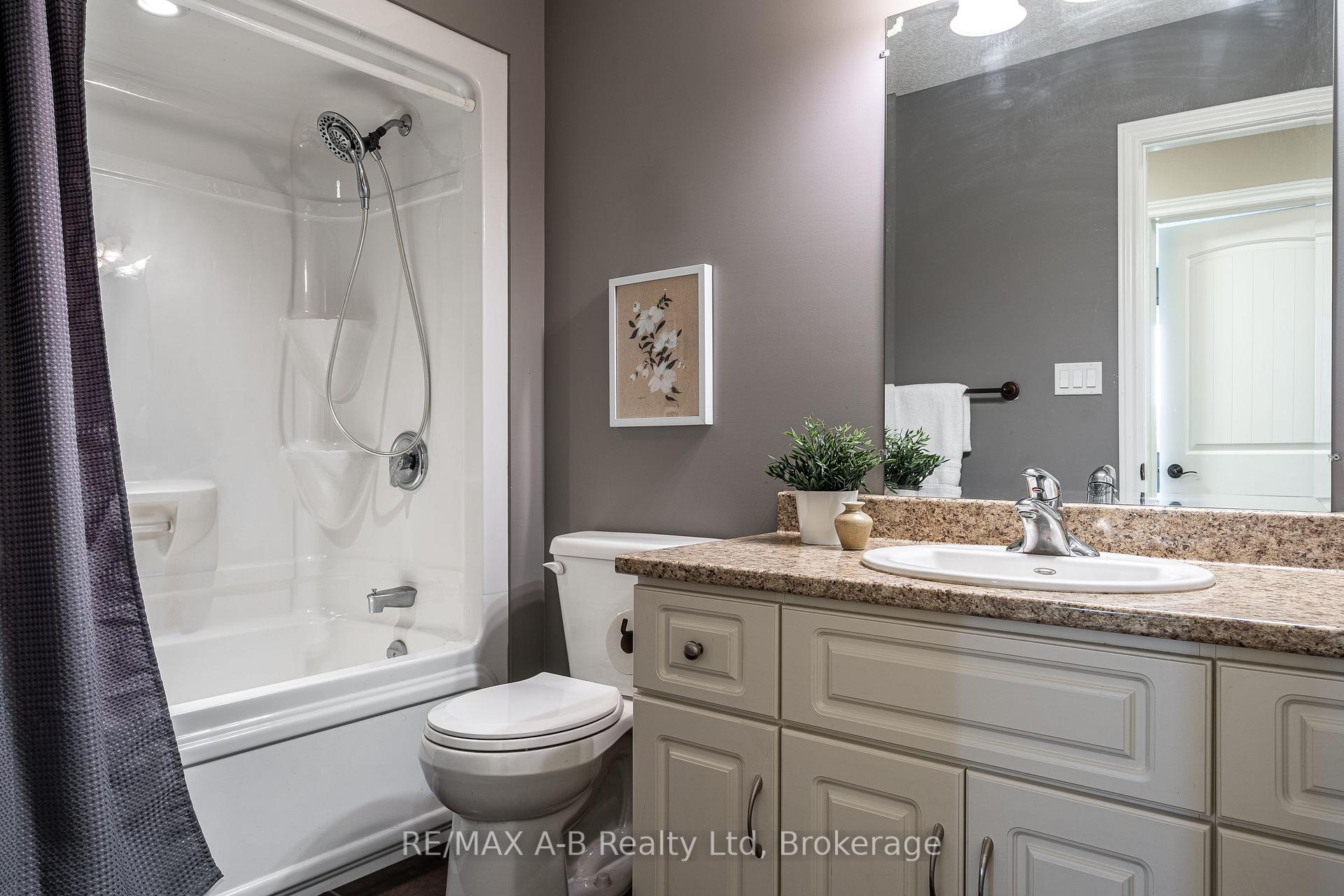 Photo 24 of 138 Millson Crescent, St. Marys — HOMEH