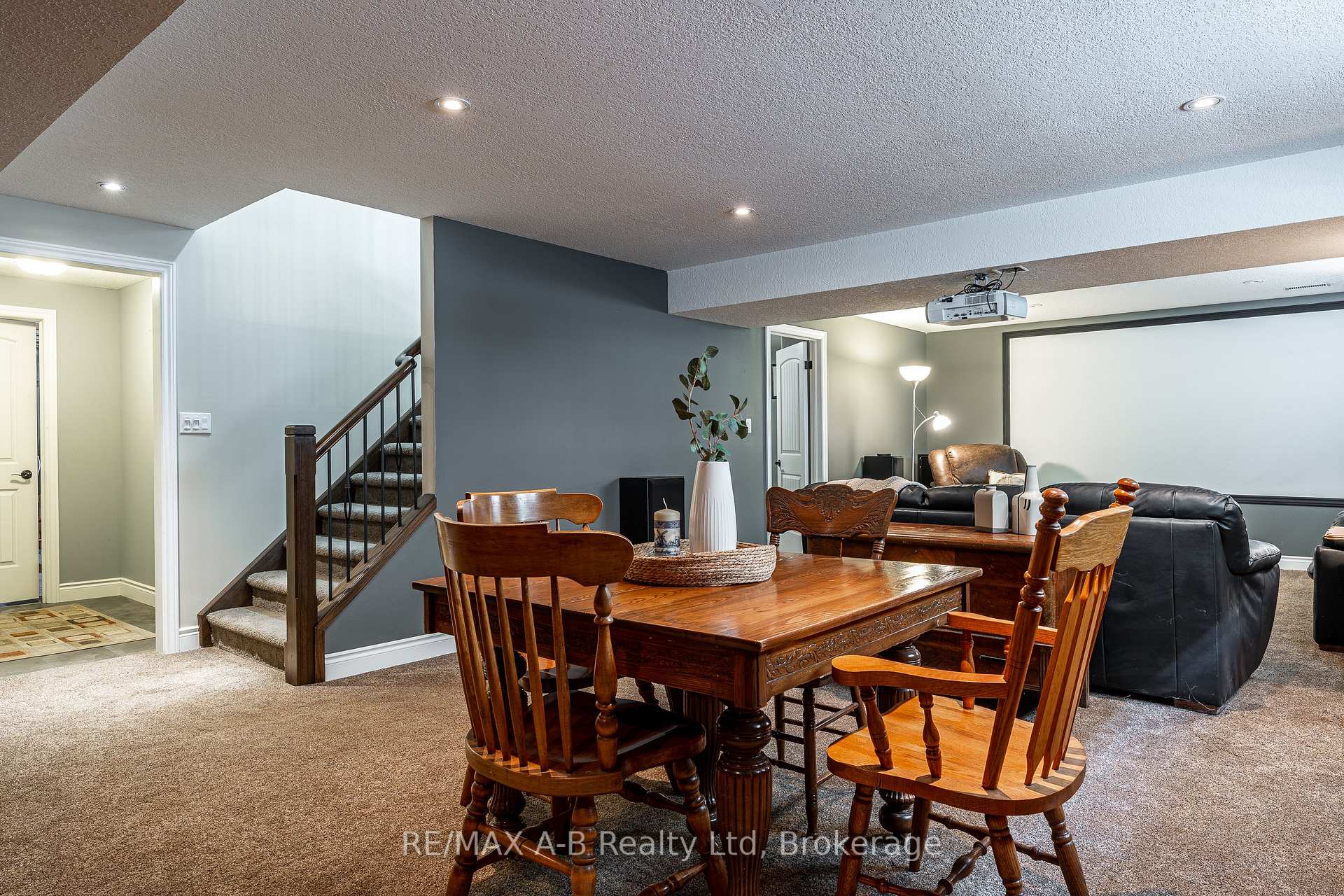 Photo 25 of 138 Millson Crescent, St. Marys — HOMEH