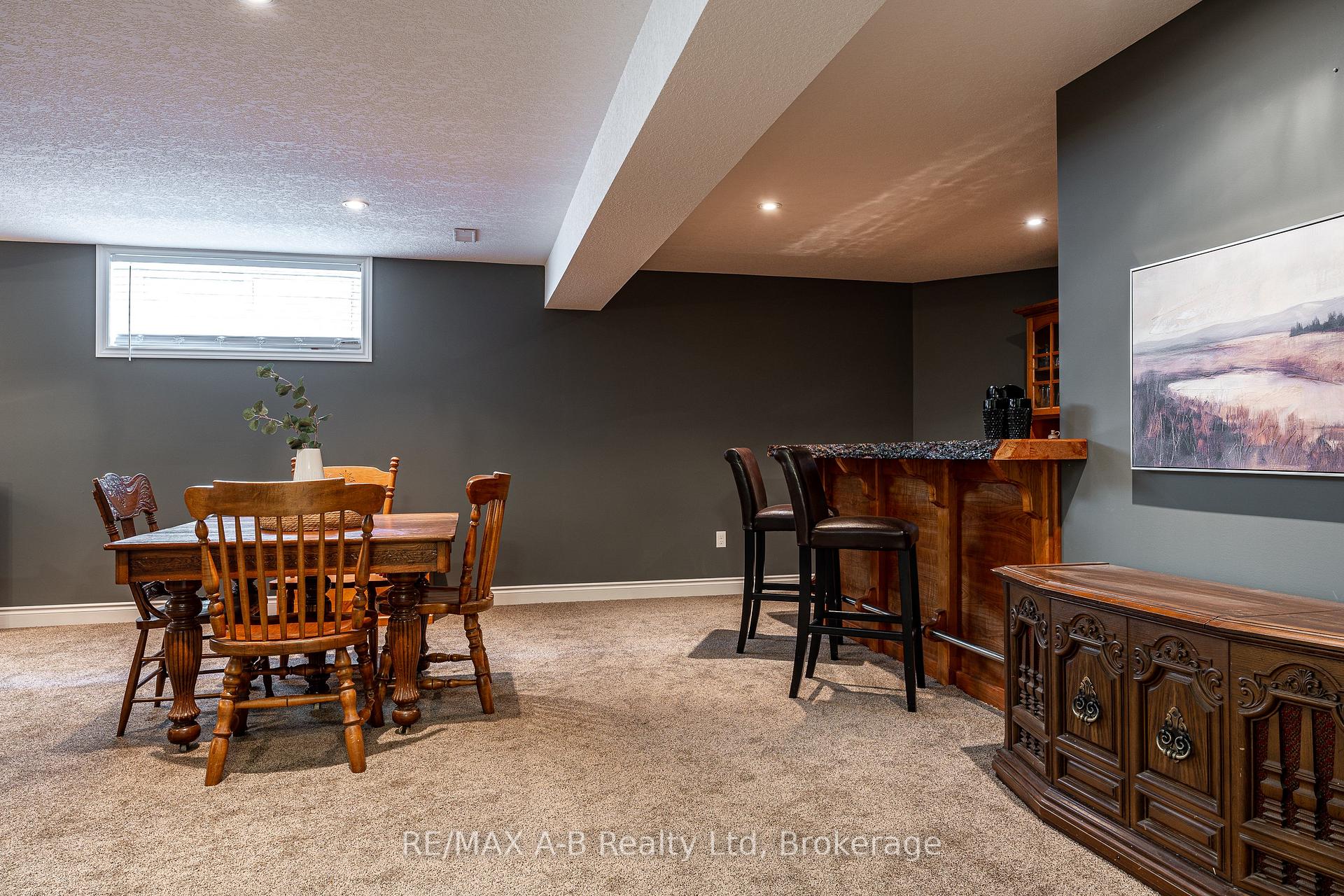 Photo 26 of 138 Millson Crescent, St. Marys — HOMEH