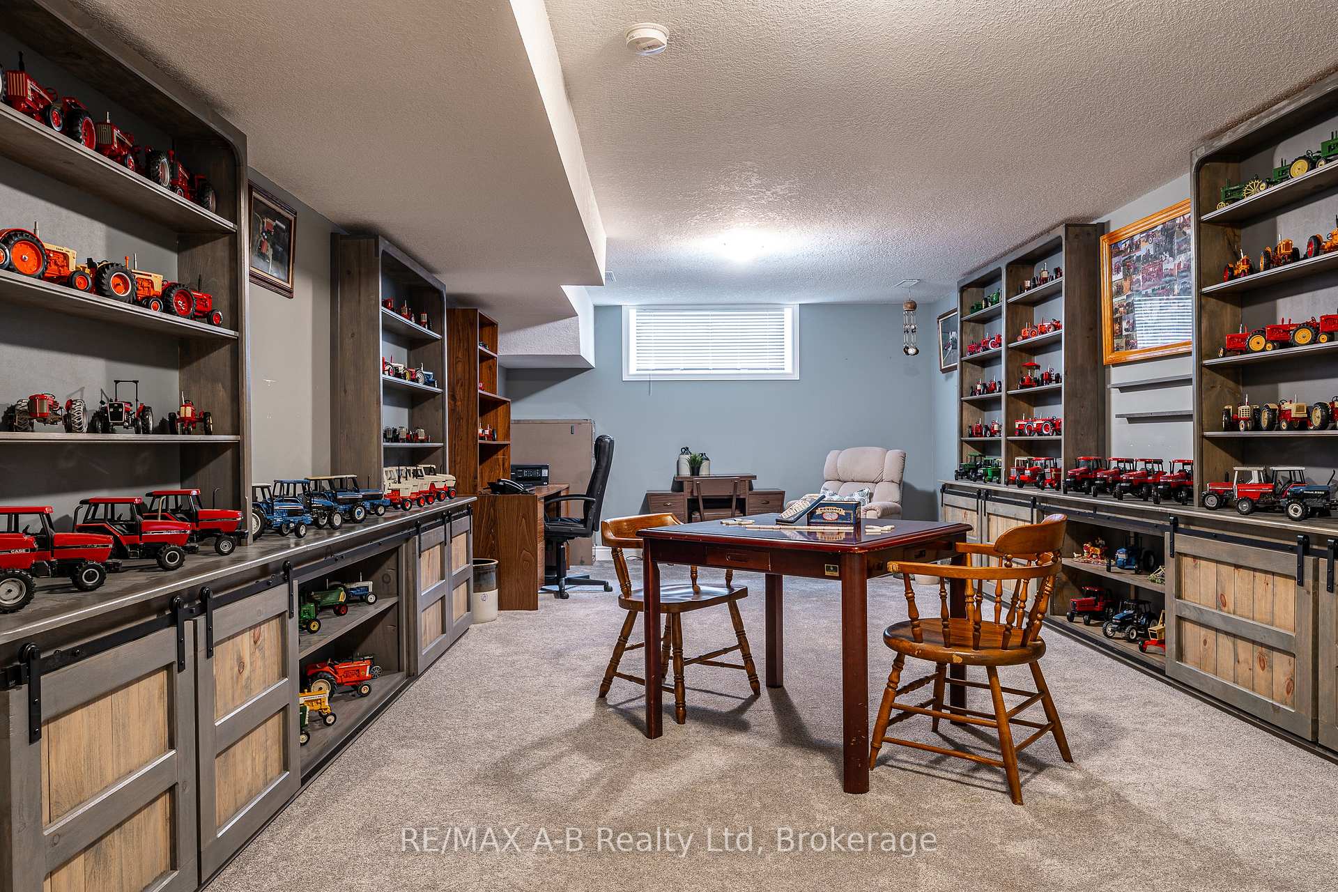 Photo 32 of 138 Millson Crescent, St. Marys — HOMEH