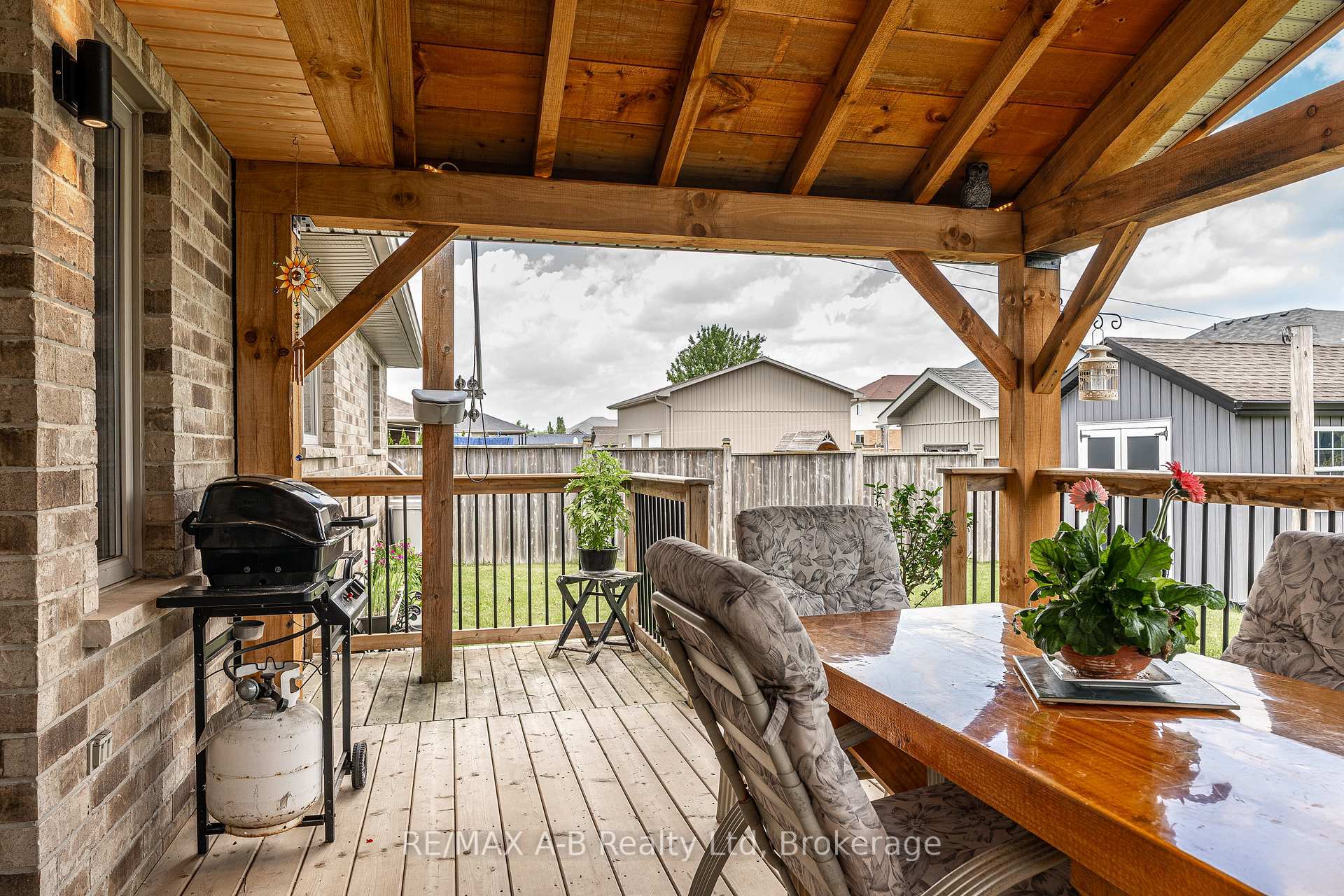 Photo 36 of 138 Millson Crescent, St. Marys — HOMEH