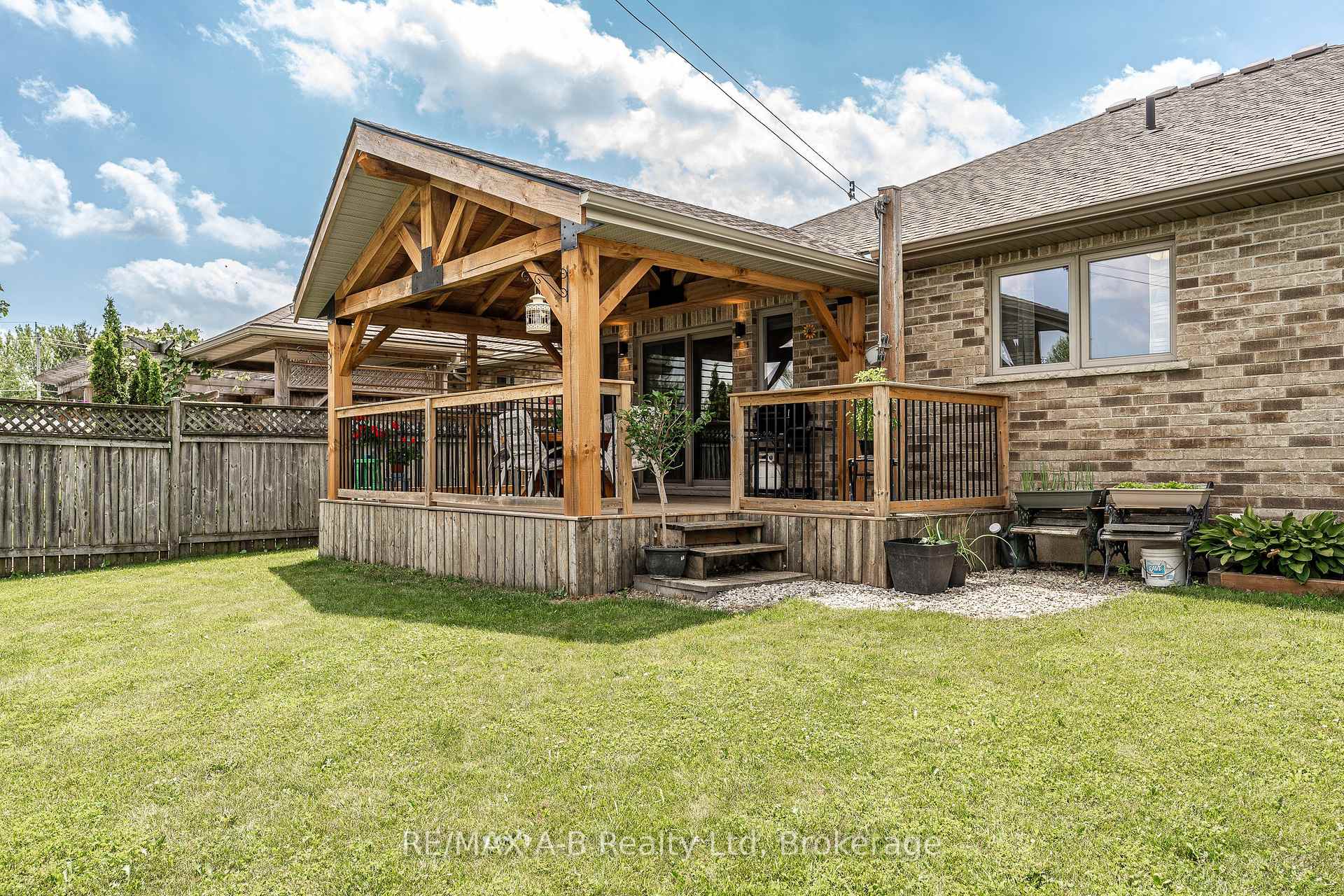 Photo 38 of 138 Millson Crescent, St. Marys — HOMEH